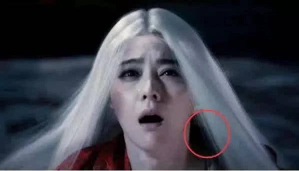 6 điều ngớ ngẩn trong phim Hoa ngữ: Phạm Băng Băng, Dương Mịch chưa 'đội quần' bằng trùm cuối 1