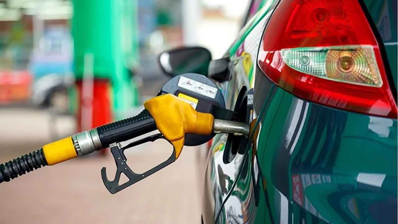 Giá xăng dầu hôm nay ngày 15/3: Tăng nhẹ sau khi sụt giảm mạnh 1 Giá xăng dầu hôm nay ngày 15/3: Tăng nhẹ sau khi sụt giảm mạnh 1