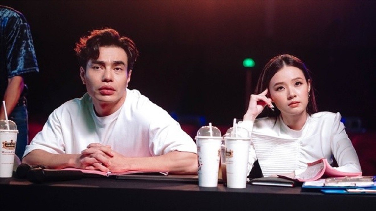 Diễn xuất của các diễn viên trong phim như Midu, Lê Dương Bảo Lâm.. bị chê nhạt nhẽo, thiếu sức cuốn hút.