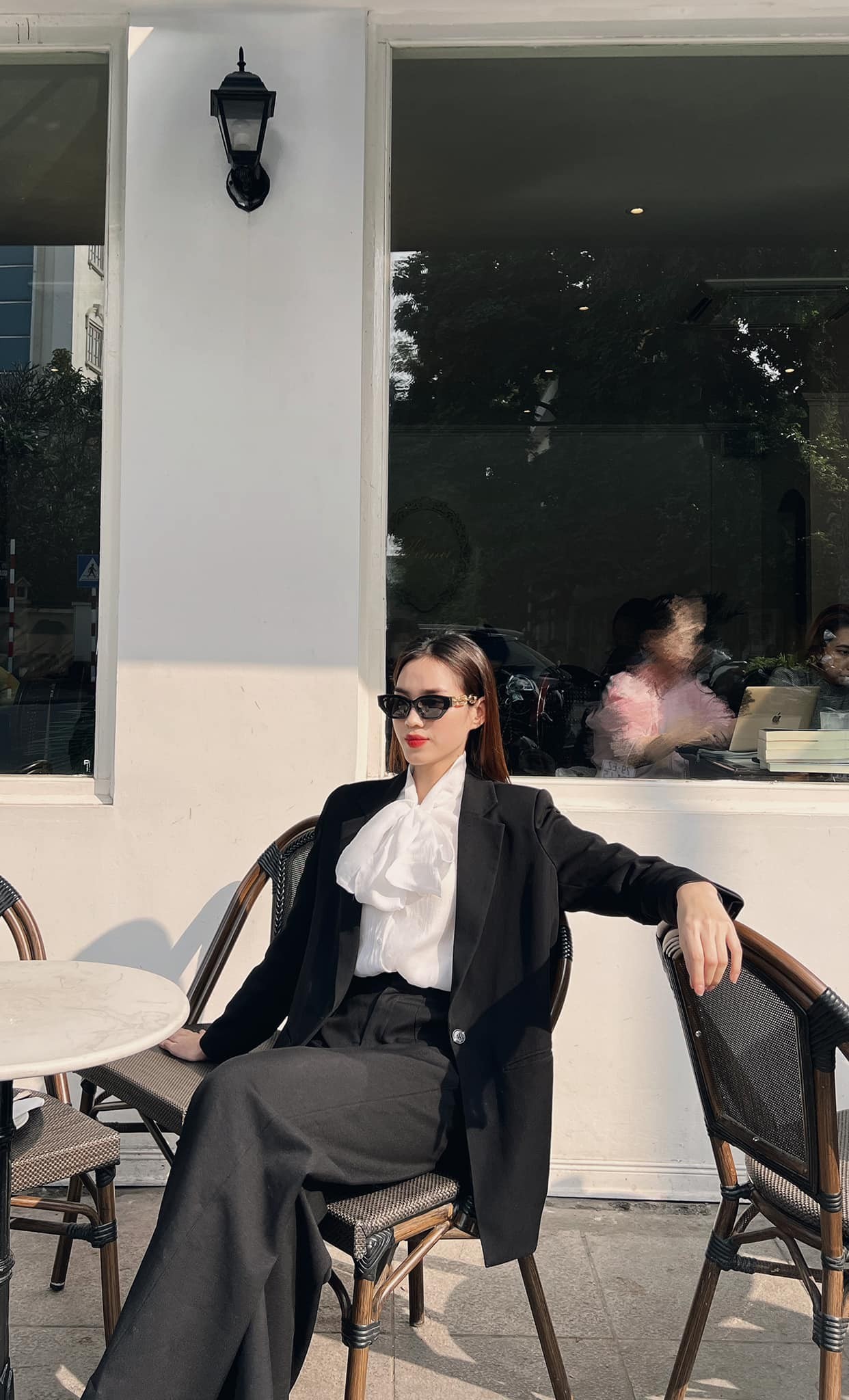 'Báu vật' giúp Hoa hậu Đỗ Thị Hà khoe trọn đôi chân dài như kiếm Nhật 8 'Báu vật' giúp Hoa hậu Đỗ Thị Hà khoe trọn đôi chân dài như kiếm Nhật 8