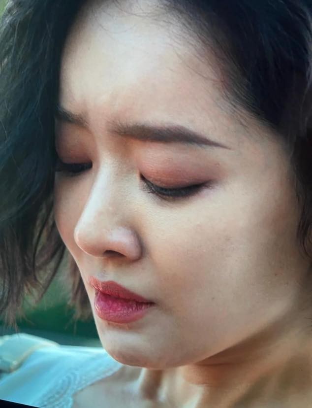 Làn da Cha Joo Young nhận được lời khen của netizen khi bị zoom cận. Làn da Cha Joo Young nhận được lời khen của netizen khi bị zoom cận.