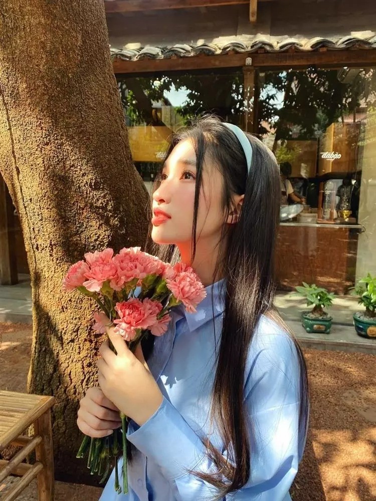 Nối gót Á hậu Phương Nhi, Thùy Tiên bắt trend giống Lưu Diệc Phi: Netizen lại ùa vào chê một điểm - Ảnh 2 Nối gót Á hậu Phương Nhi, Thùy Tiên bắt trend giống Lưu Diệc Phi: Netizen lại ùa vào chê một điểm - Ảnh 2