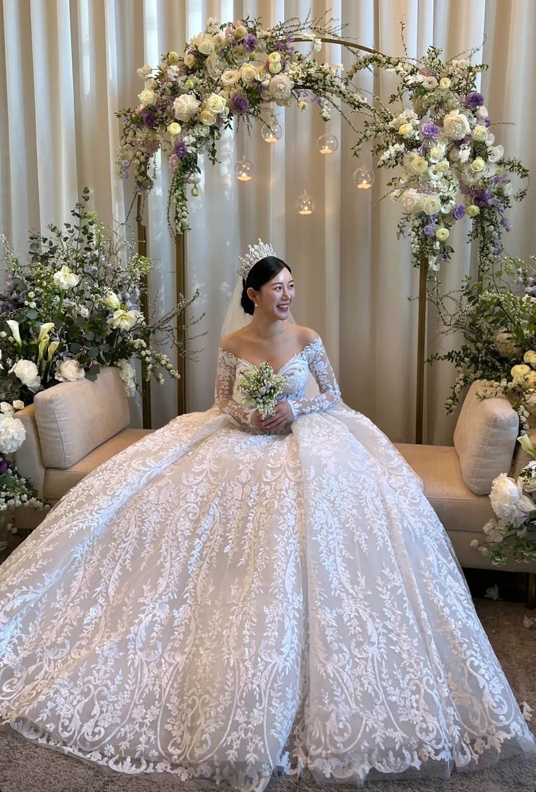 Chỉ một chi tiết từ chị gái, Lee Da In bị nghi cưới chạy bầu với 'chàng rể quốc dân' Lee Seung Gi 5 Chỉ một chi tiết từ chị gái, Lee Da In bị nghi cưới chạy bầu với 'chàng rể quốc dân' Lee Seung Gi 5