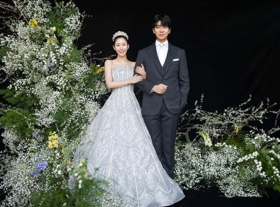 Chỉ một chi tiết từ chị gái, Lee Da In bị nghi cưới chạy bầu với 'chàng rể quốc dân' Lee Seung Gi 1 Chỉ một chi tiết từ chị gái, Lee Da In bị nghi cưới chạy bầu với 'chàng rể quốc dân' Lee Seung Gi 1