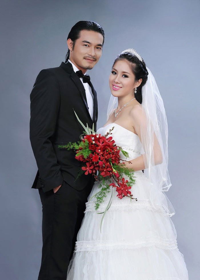 Phản ứng lạ Phượng Chanel khi Quách Ngọc Ngoan tuyên bố vỡ nợ 2 Phản ứng lạ Phượng Chanel khi Quách Ngọc Ngoan tuyên bố vỡ nợ 2