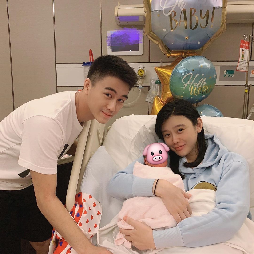 Hôn nhân của họ gặp nhiều tin đồn trục trặc tình cảm