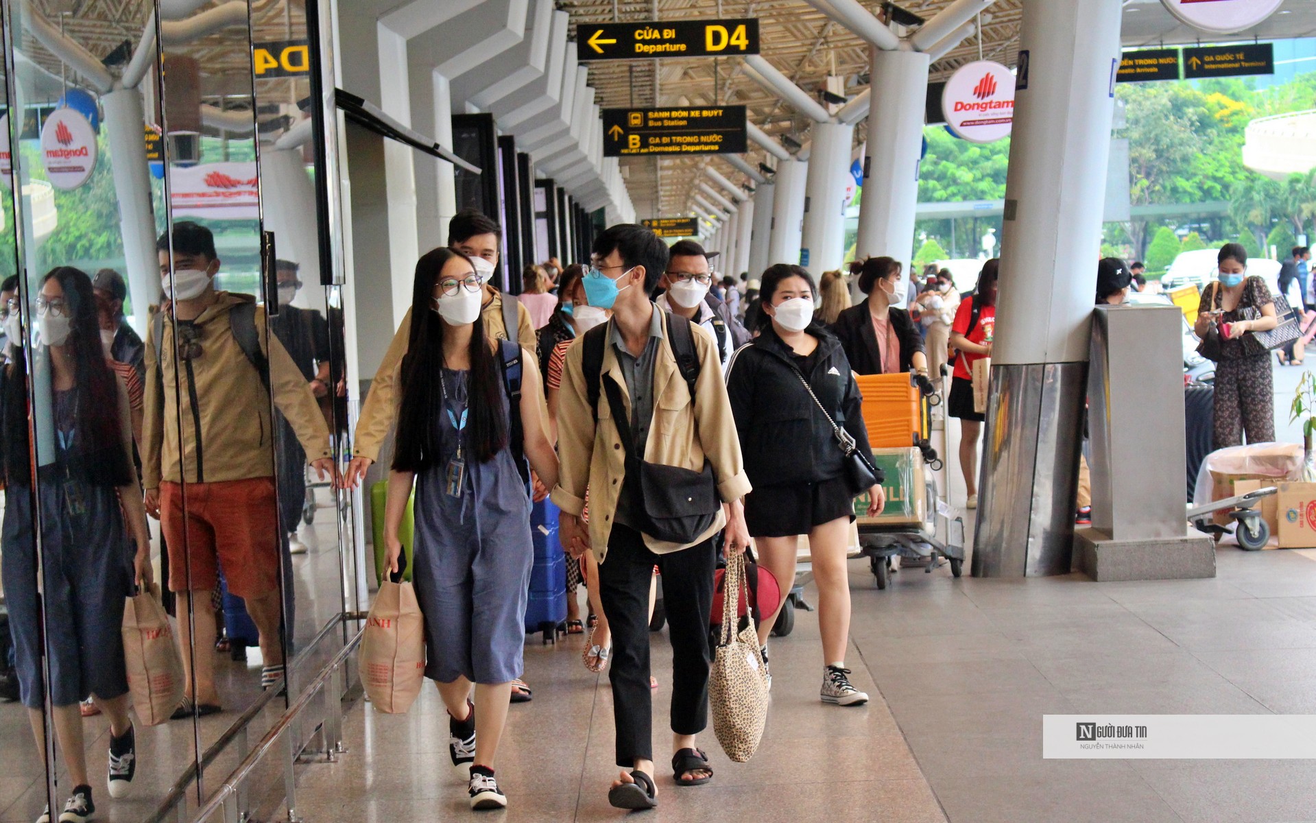 Ngành du lịch đang bị động khi giá vé máy bay tăng cao, vốn chiếm phần lớn trong chi phí sản phẩm du lịch.