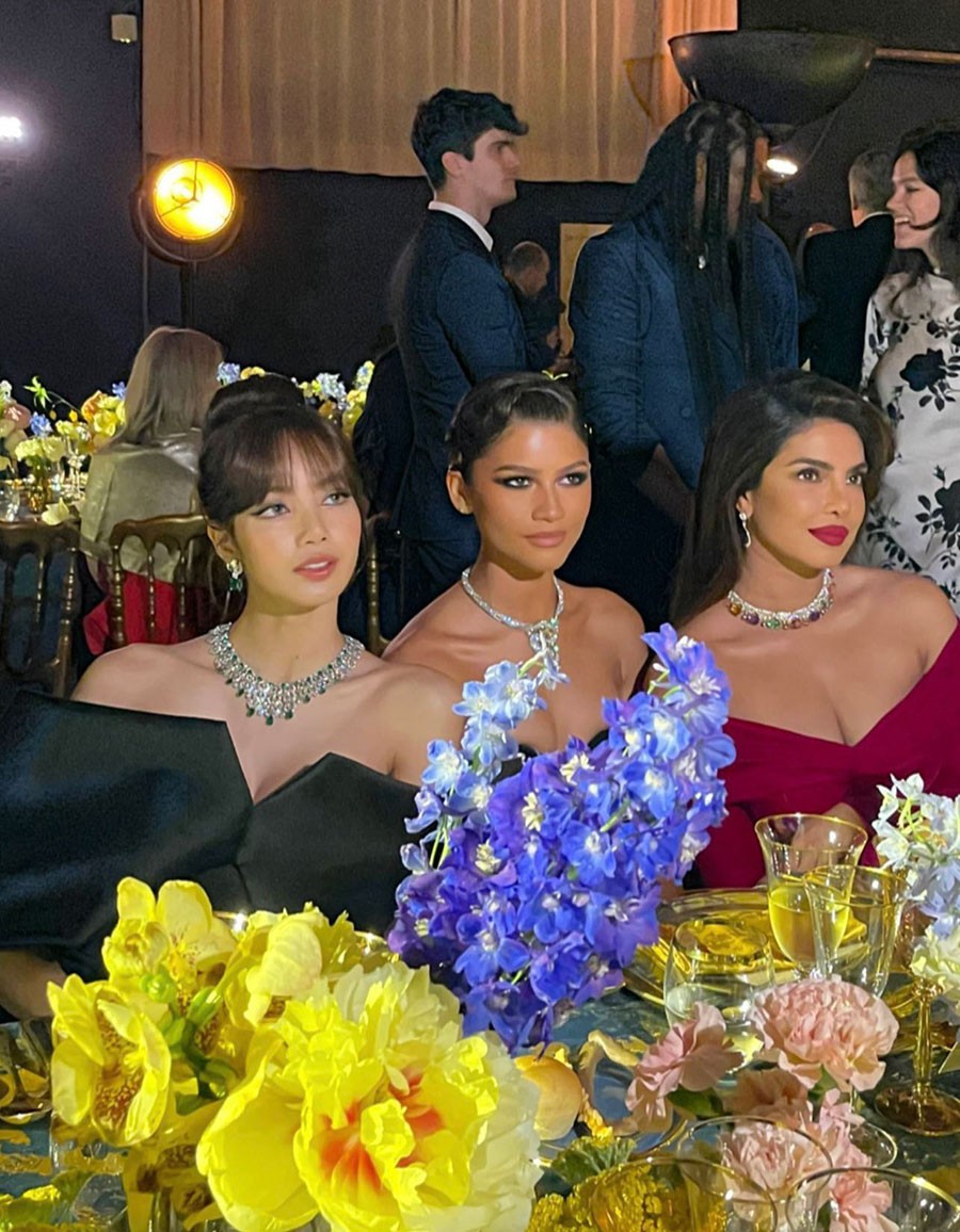 Thần thái sang chảnh, quyền lực của Lisa BlackPink