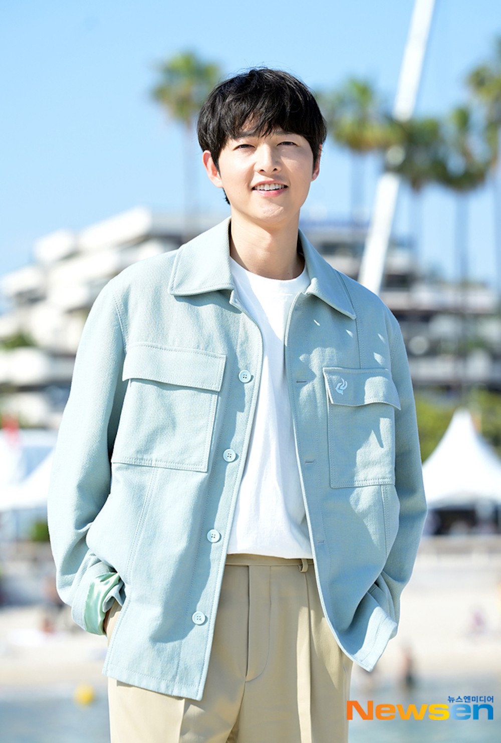 Song Joong Ki gấp rút hoàn thành công việc về với vợ 1 Song Joong Ki gấp rút hoàn thành công việc về với vợ 1