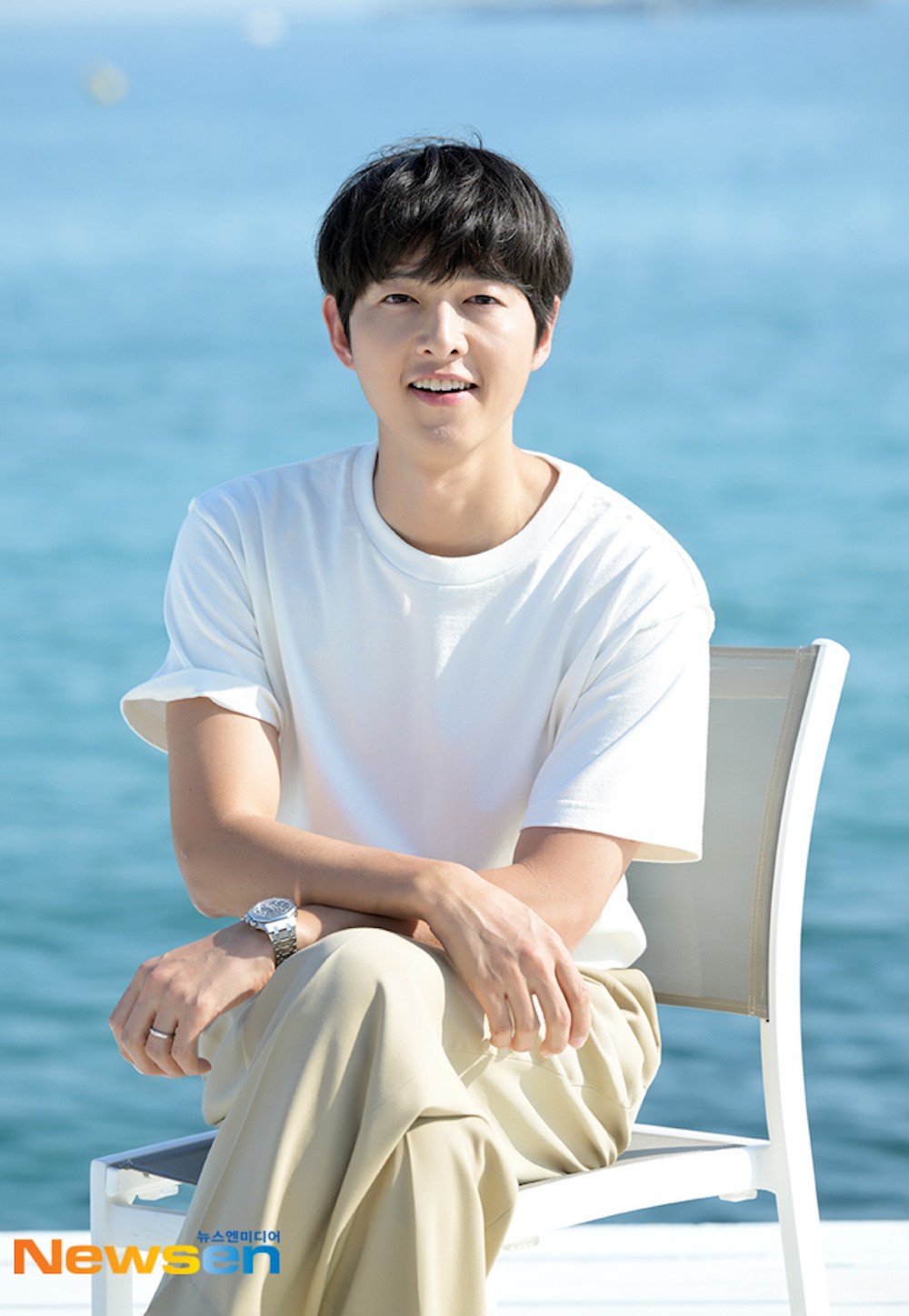 Loạt ảnh ‘hack tuổi’ của Song Joong Ki ở tuổi 38 tại Cannes 2023 5 Loạt ảnh ‘hack tuổi’ của Song Joong Ki ở tuổi 38 tại Cannes 2023 5