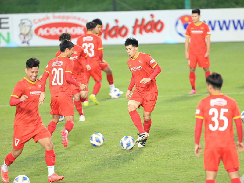 ĐT Việt Nam bổ sung thêm thủ môn trẻ, Đình Trọng sẵn sàng ra sân đấu với Nhật Bản 3