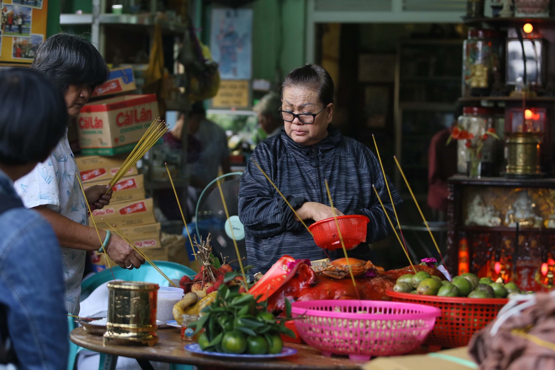 Tháng cô hồn nên làm gì để gia tăng phước báu, tránh tai ương