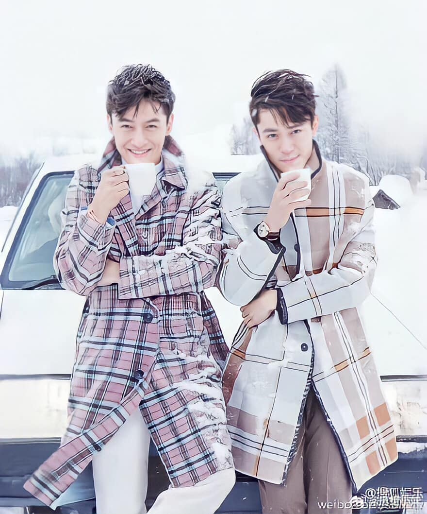 Sau khi thông tin bộ phim Goblin của Hàn được Trung Quốc remake, cư dân mạng đã liên tục đề cử Hoắc Kiến Hoa hoặc Hồ Ca cho vai nam chính.