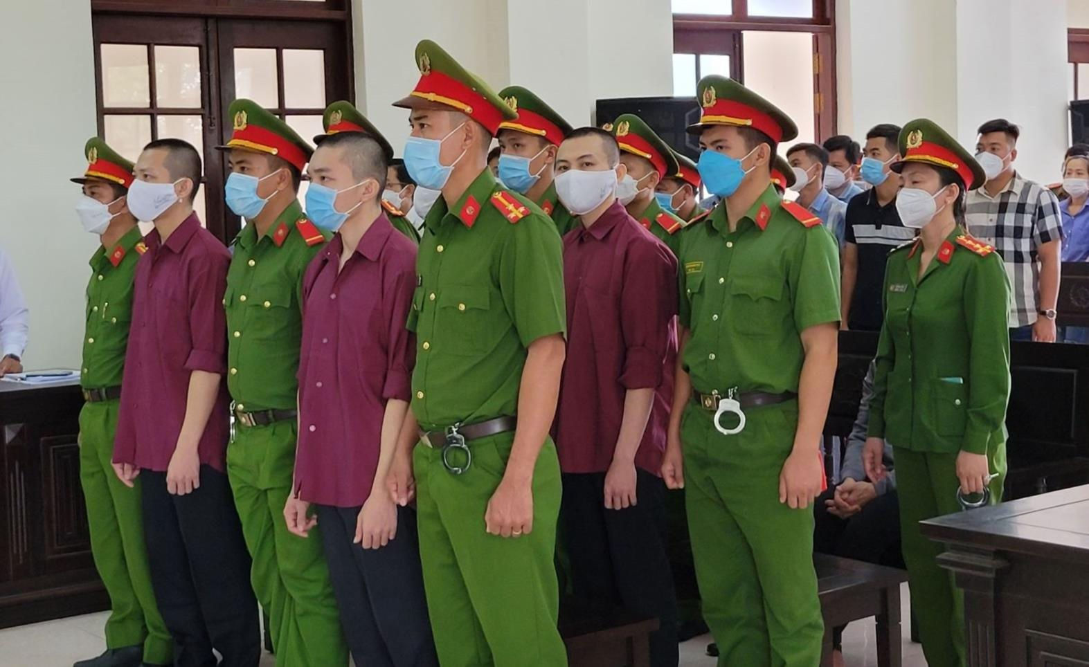 Trước đó, nhóm Tịnh Thất Bồng Lai bị tuyên án với mức phạt cao nhất lên tới 5 tù về tội danh lợi dụng các quyền tự do dân chủ xâm phạm lợi ích của Nhà nước, quyền, lợi ích hợp pháp của tổ chức, cá nhân.