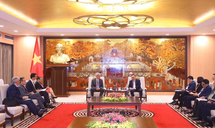 Quang cảnh buổi tiếp