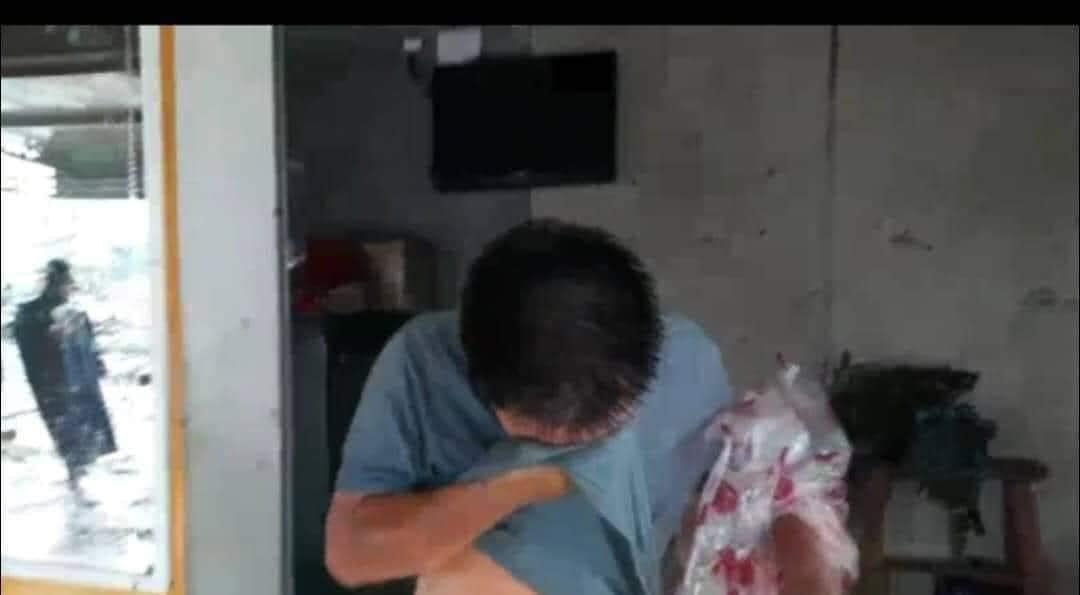 Chủ tiệm vàng tuyệt vọng, chỉ biết khóc nghẹn khi toàn bộ của cải tan biến trong gang tấc