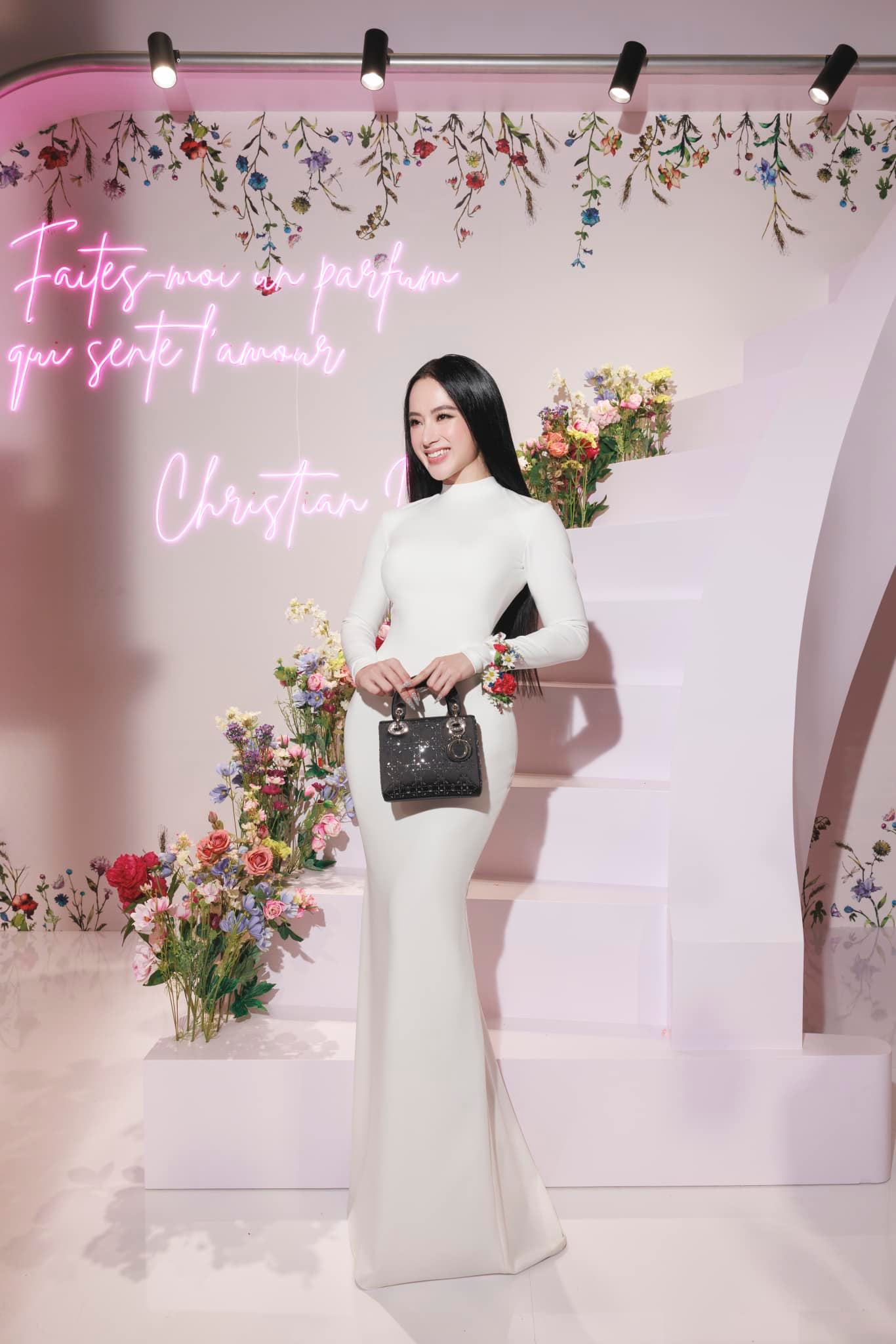 Angela Phương Trinh hiếm hoi tham gia một sự kiện tại TP.HCM