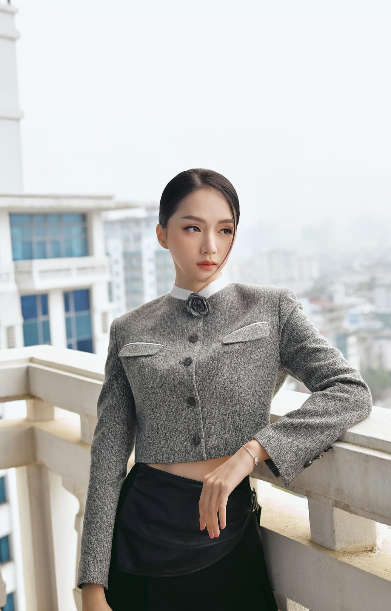 Video: Hương Giang 'quậy đục' đám cưới Bình An - Phương Nga, nhưng giọng hát có gì đó sai sai? - Ảnh 1