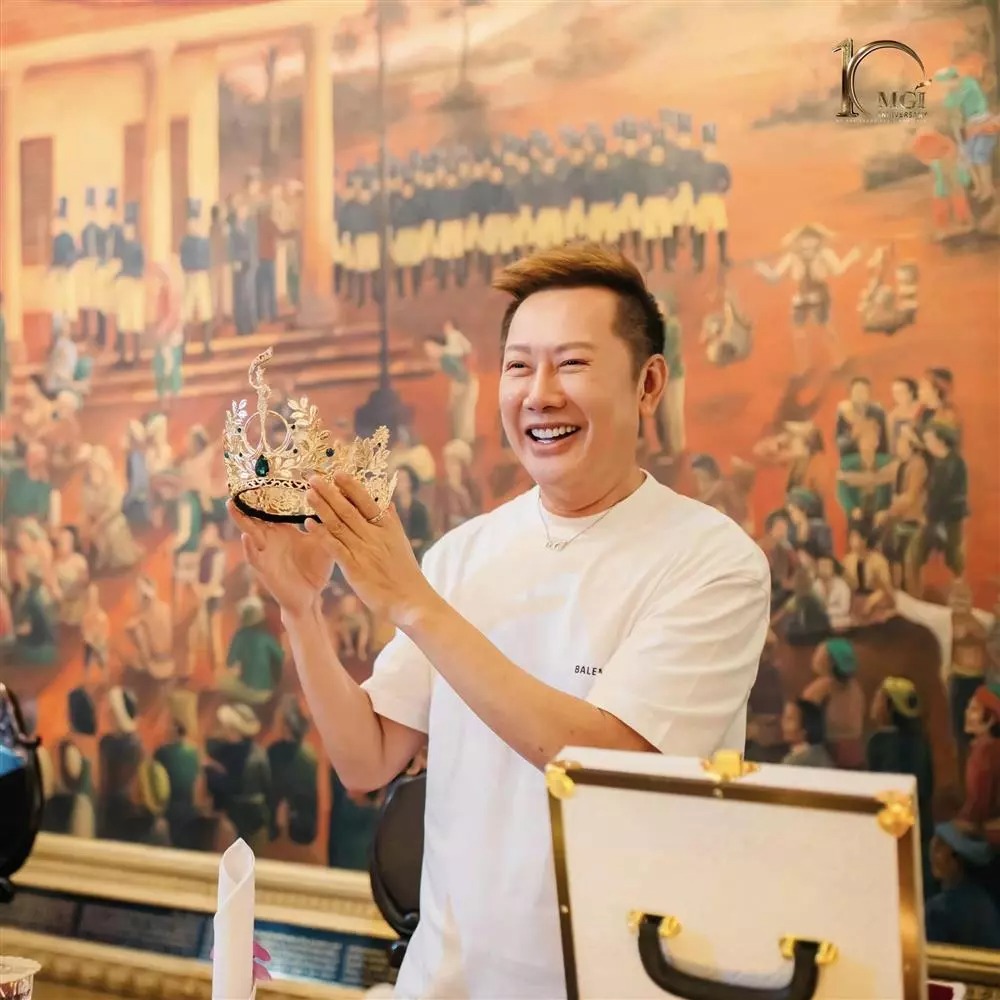 Đa số ý kiến cho rằng chủ tịch Miss Grand International 'kém tinh tế', 'miệt thị ngoại hình' thí sinh một cách công khai. 