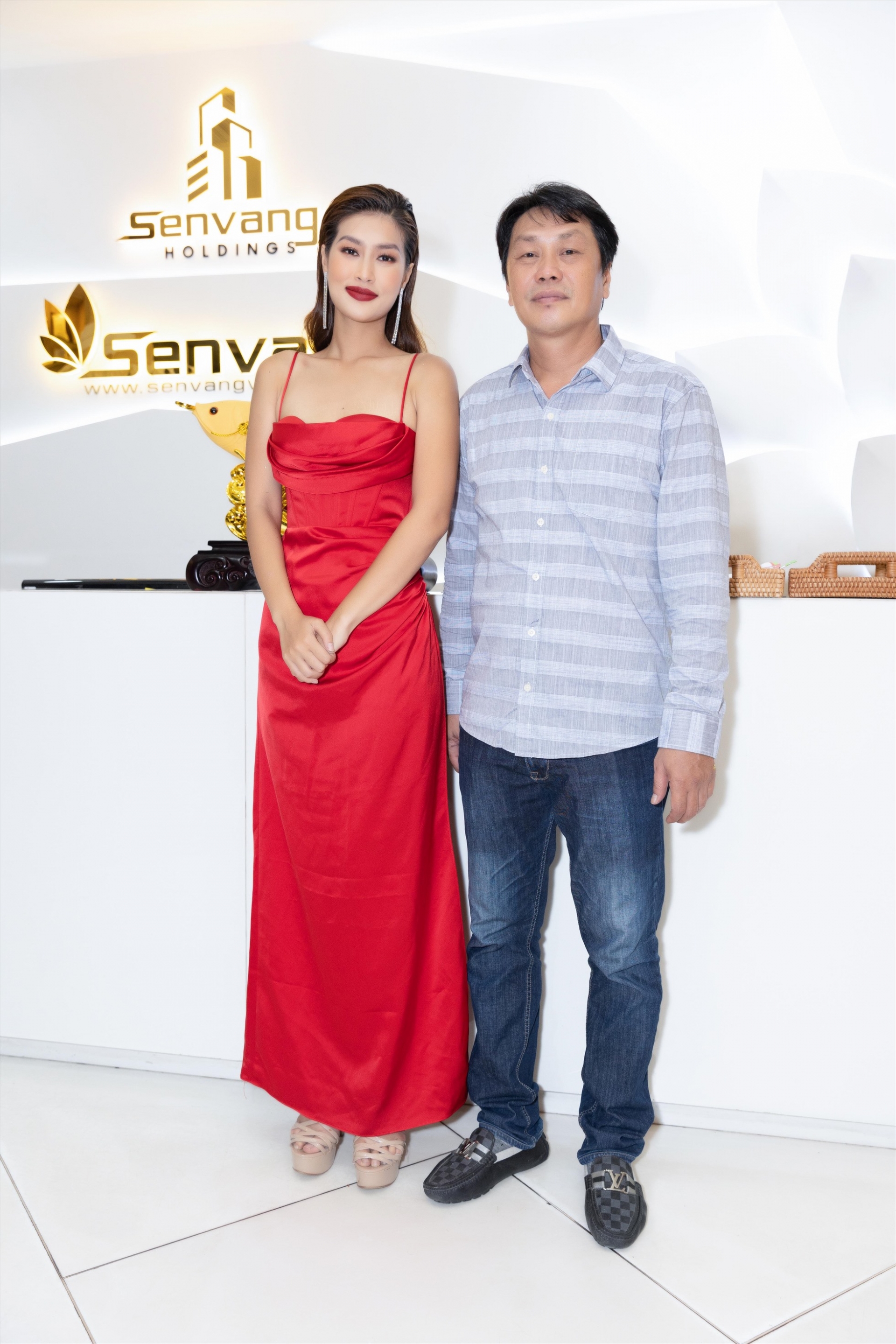 Thiên Ân tiết lộ, mới chỉ gặp ba một lần sau khi về nước. Cô tất bật với các hoạt động