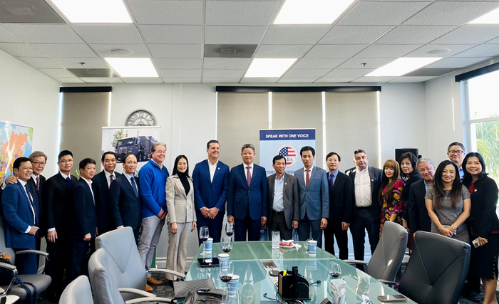 Đoàn công tác thành phố Hà Nội tại buổi Tọa đàm với các cơ quan chuyên môn và doanh nghiệp bang San Francisco