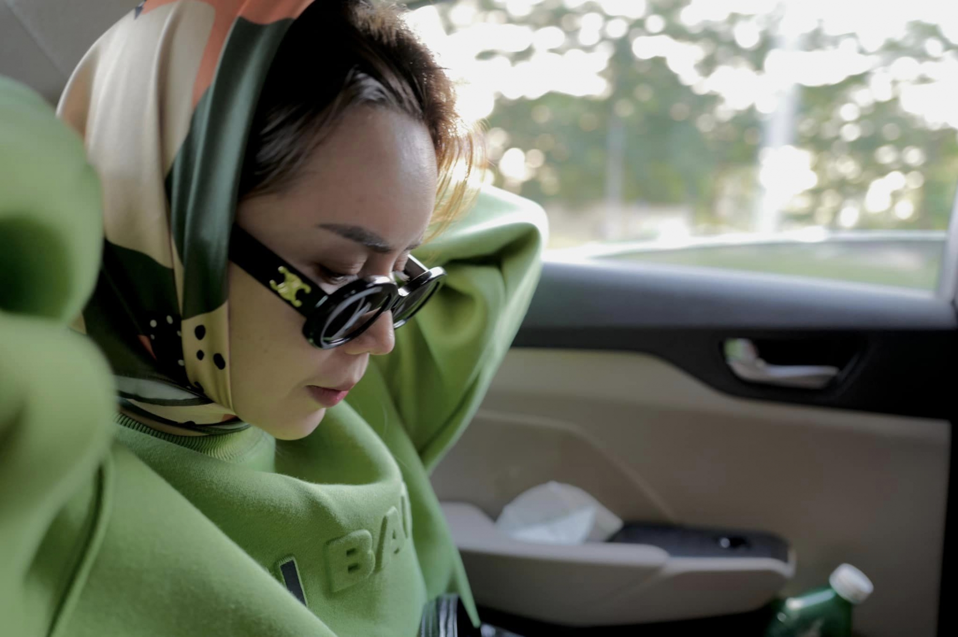 Thần thái ngút ngàn của Lưu Hương Giang khiến người hâm mộ phải trầm trồ