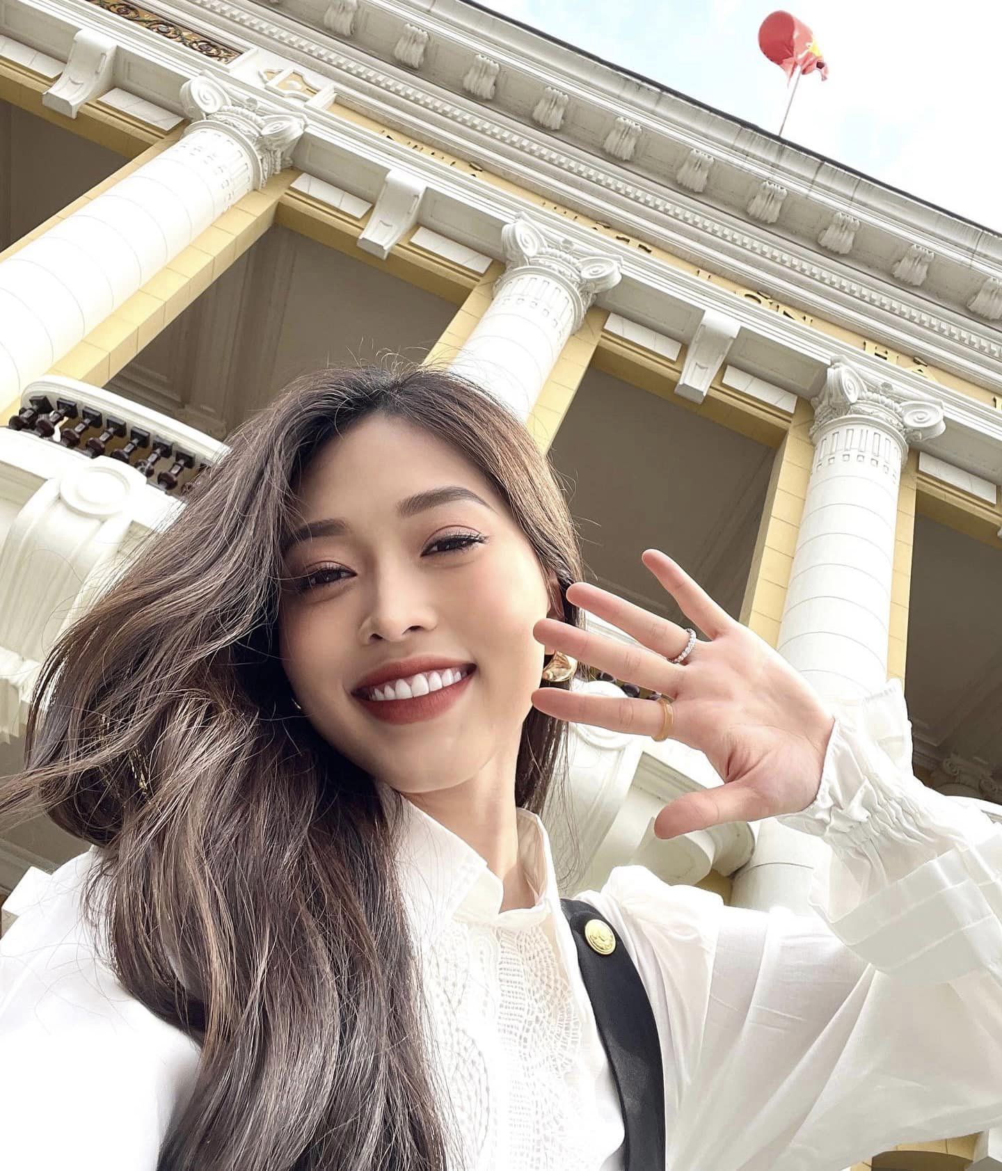 Phương Nga không đi hưởng tuần trăng mật ngay vì lịch trình làm việc quá bận rộn