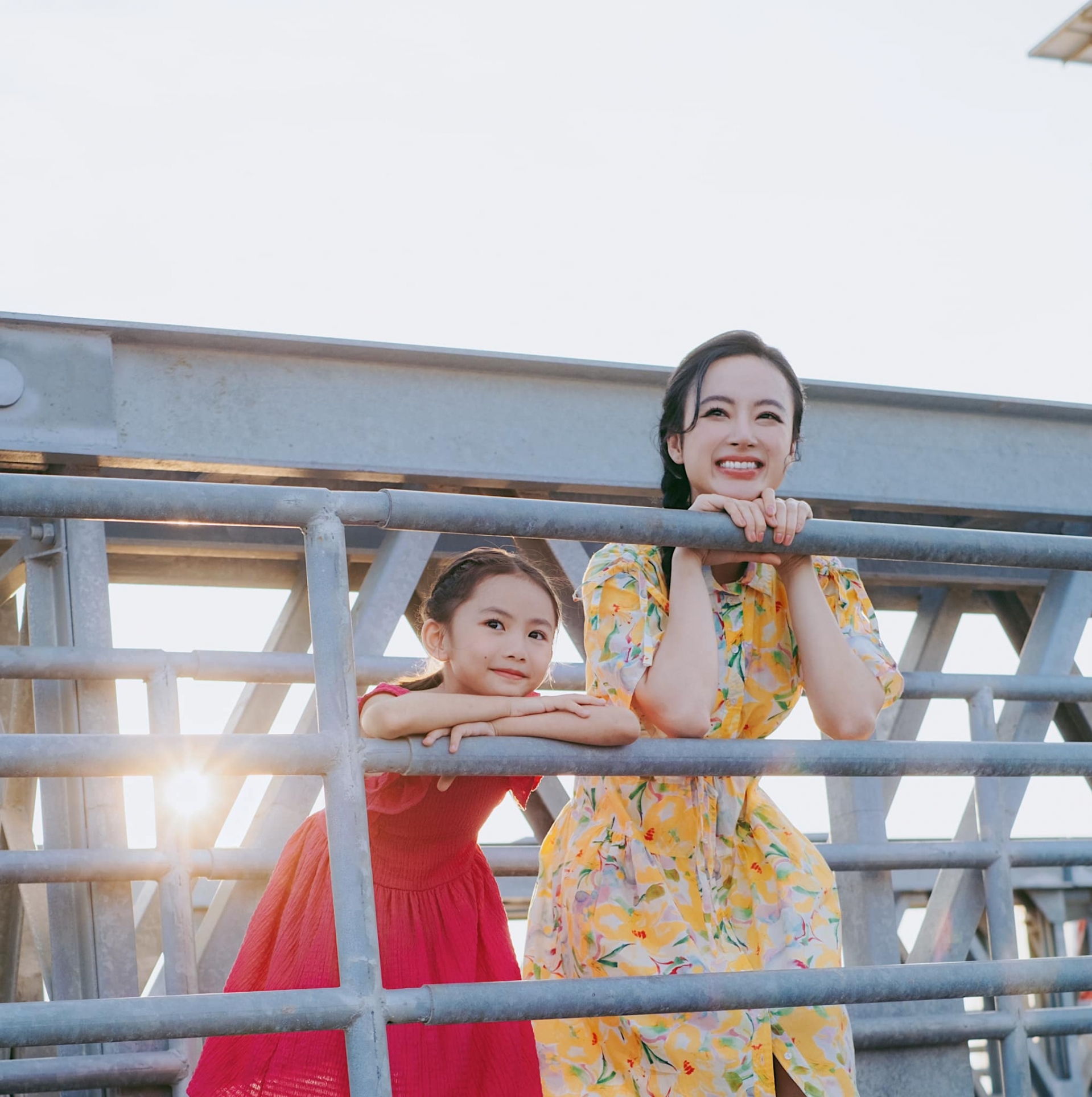 Phát sốt với vẻ ngoài đáng yêu của con gái Angela Phương Trinh