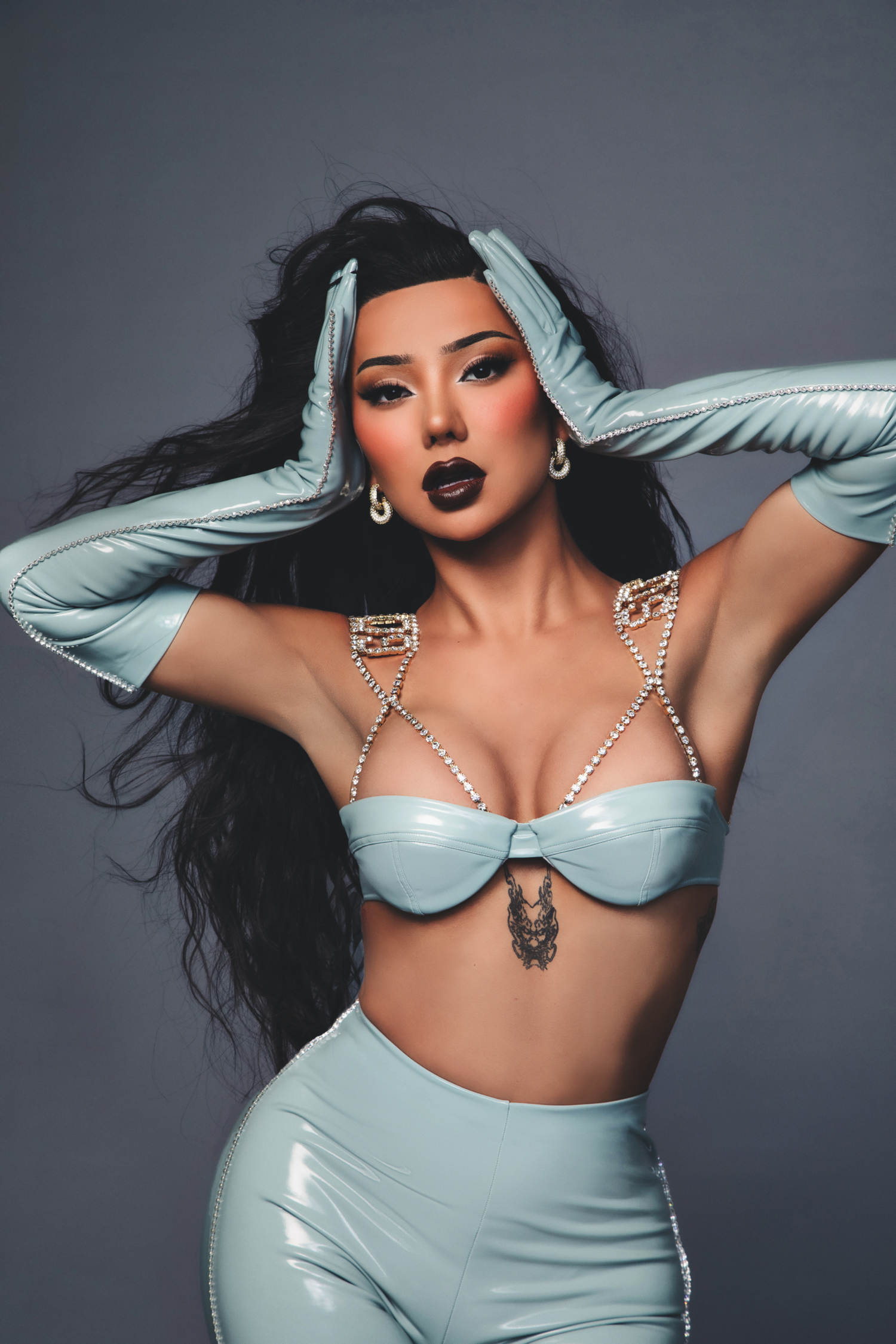 Nikita Dragun là một ngôi sao mạng xã hội chuyển giới người Mỹ