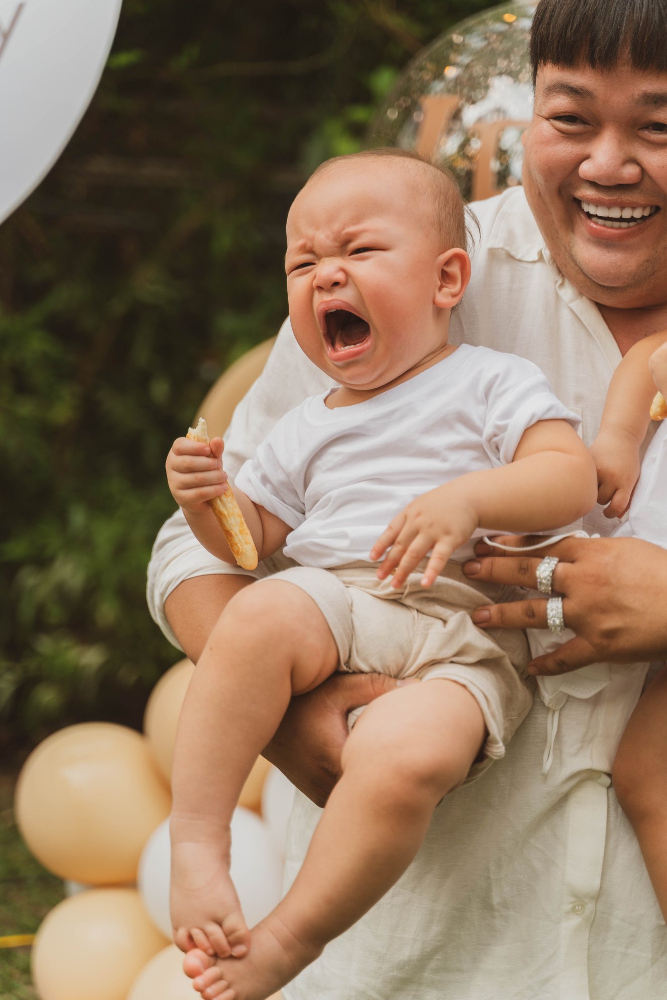 Sở hữu vẻ ngoài hoạt bát, đáng yêu, cùng loạt biểu cảm hài hước, Leon - Lisa nhà Hồ Ngọc Hà hiện đang là 'ngôi sao nhí' được công chúng yêu mến