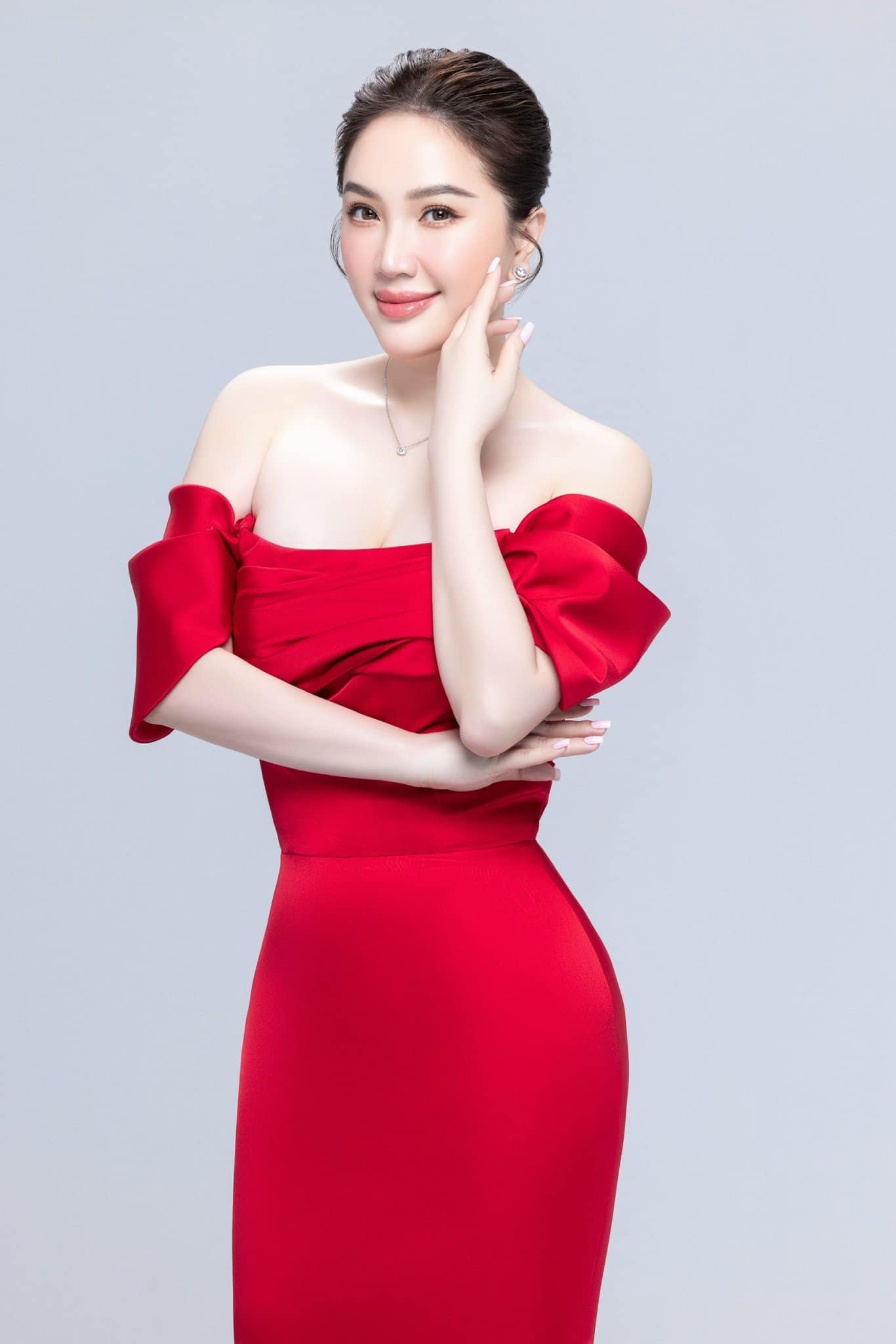 Lấy chồng là doanh nhân giàu có, Bảo Thy trở thành nàng dâu hào môn khét tiếng, nhan sắc của cô ngày một thăng hạng