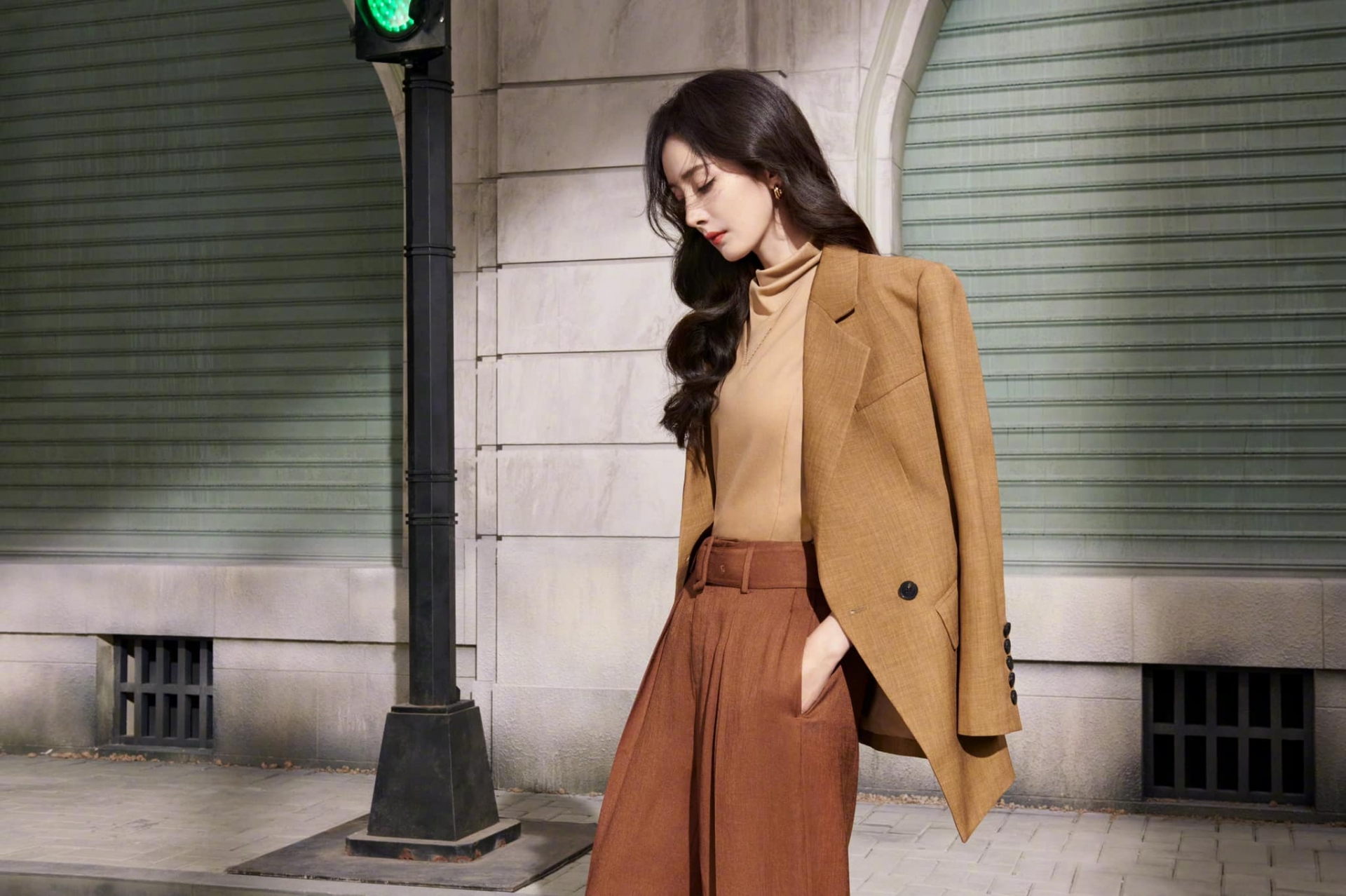 Được xem là 'ngọc nữ Cbiz', Dương Mịch vẫn bị chê tơi tả trong phim mới - Ảnh 3