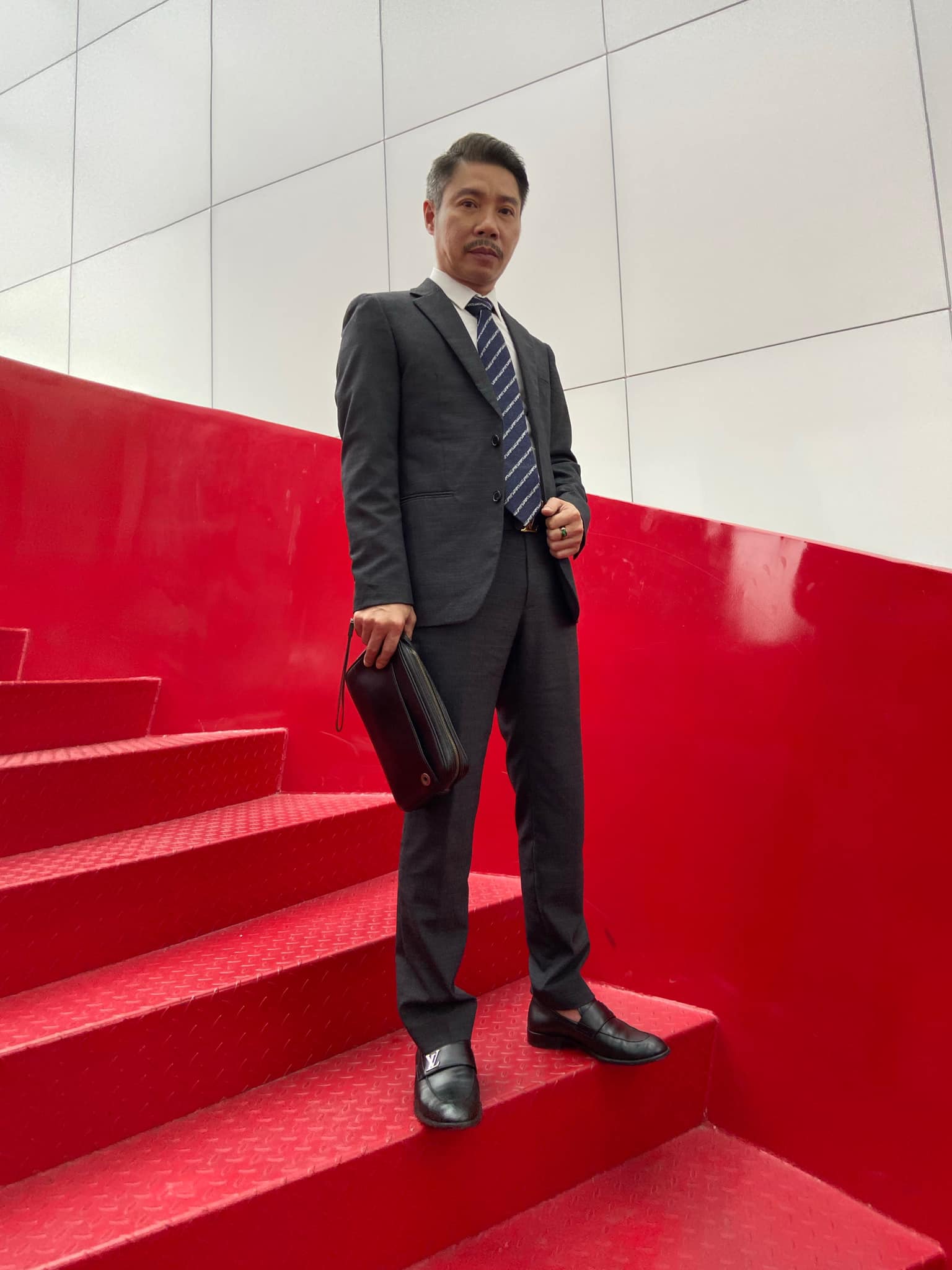 Sức khỏe của nam nghệ sĩ tên tuổi đang dần bình phục, tiến triển theo chiều hướng tích cực