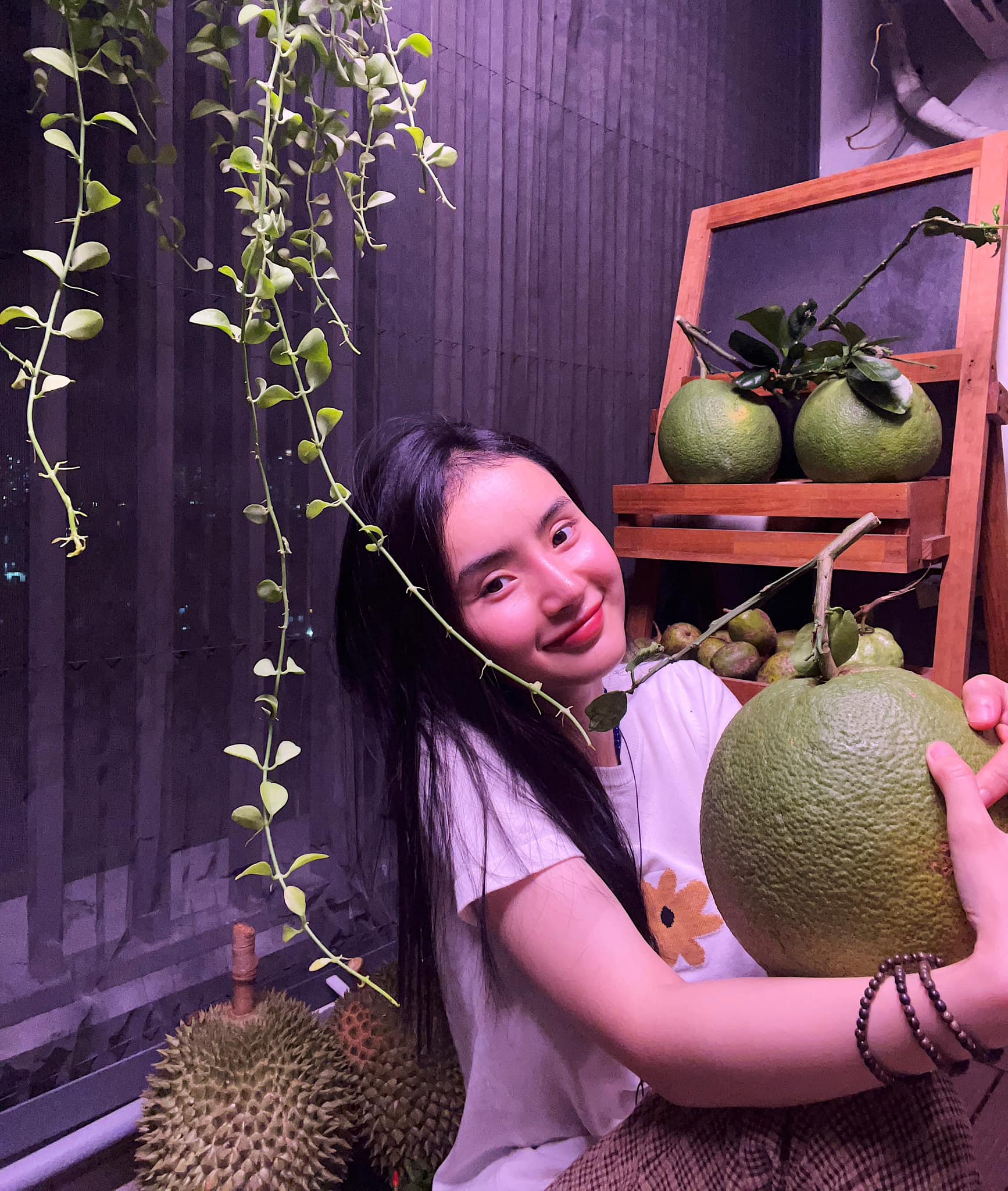 Nụ cười tỏa nắng của em gái Angela Phương Trinh khiến dân tình 'đứng ngồi không yên'