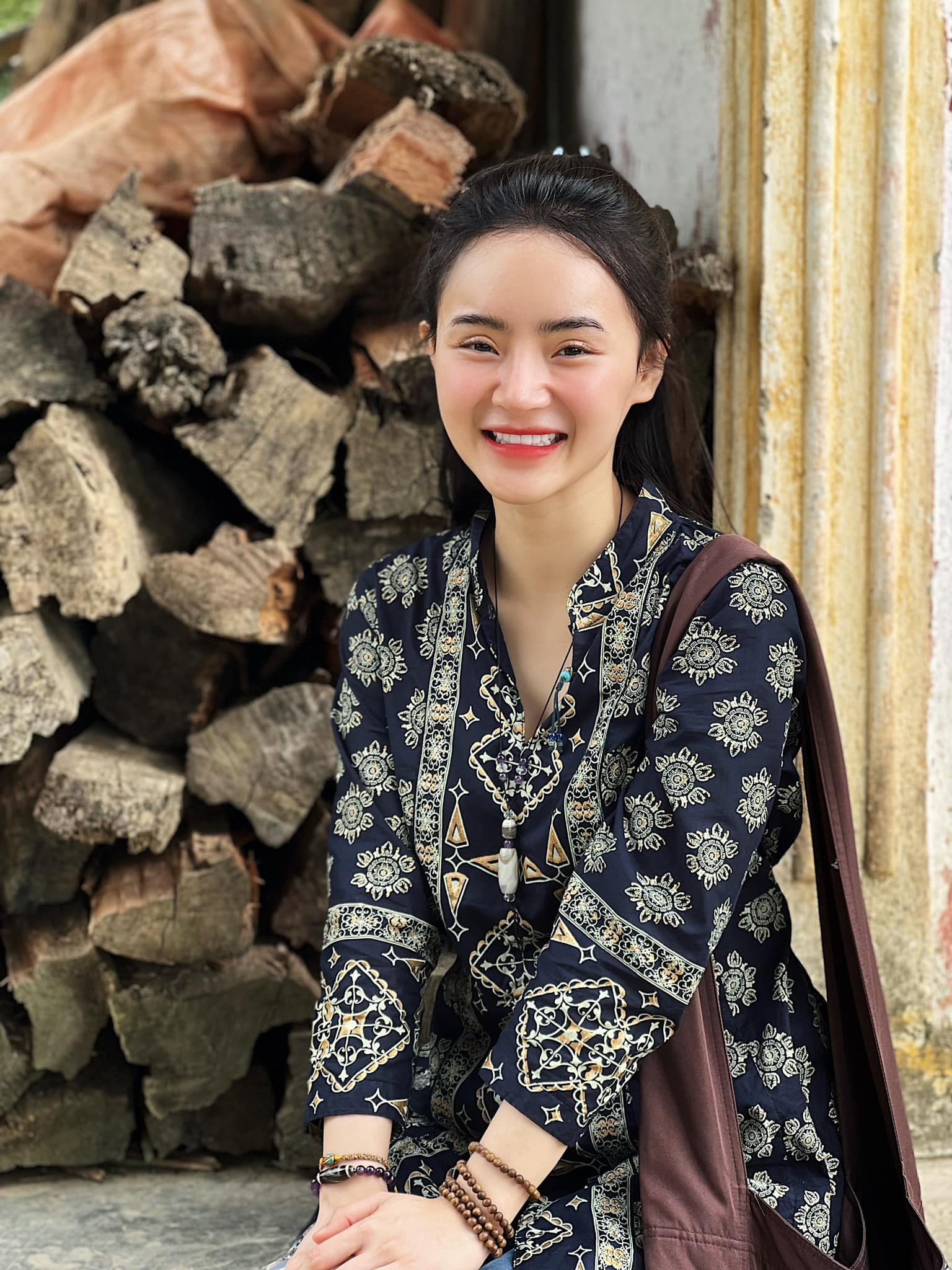 Nhan sắc đẹp như thần tiên phát sốt