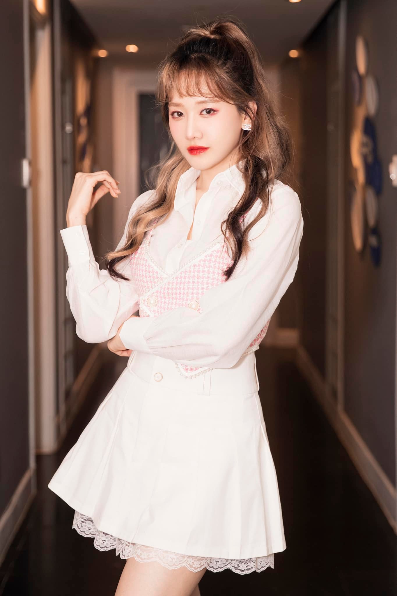 Hari Won mong muốn sẽ được hoạt động nghệ thuật song song tại Việt Nam và Hàn Quốc.