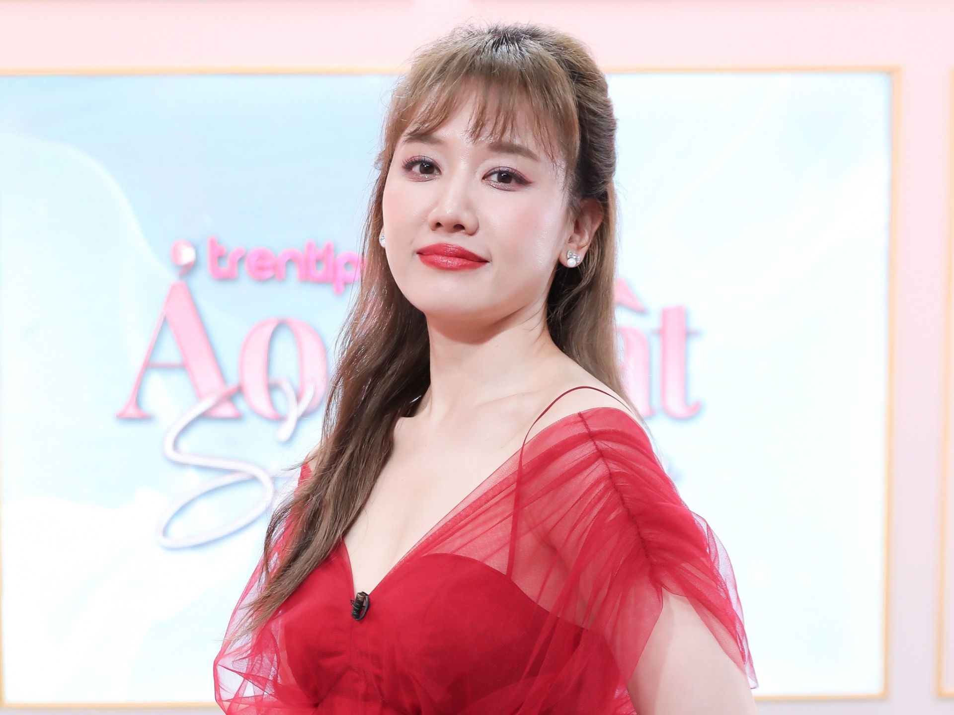 Hari Won xuất hiện tại chương trình Ảo Thuật Sắc Đẹp