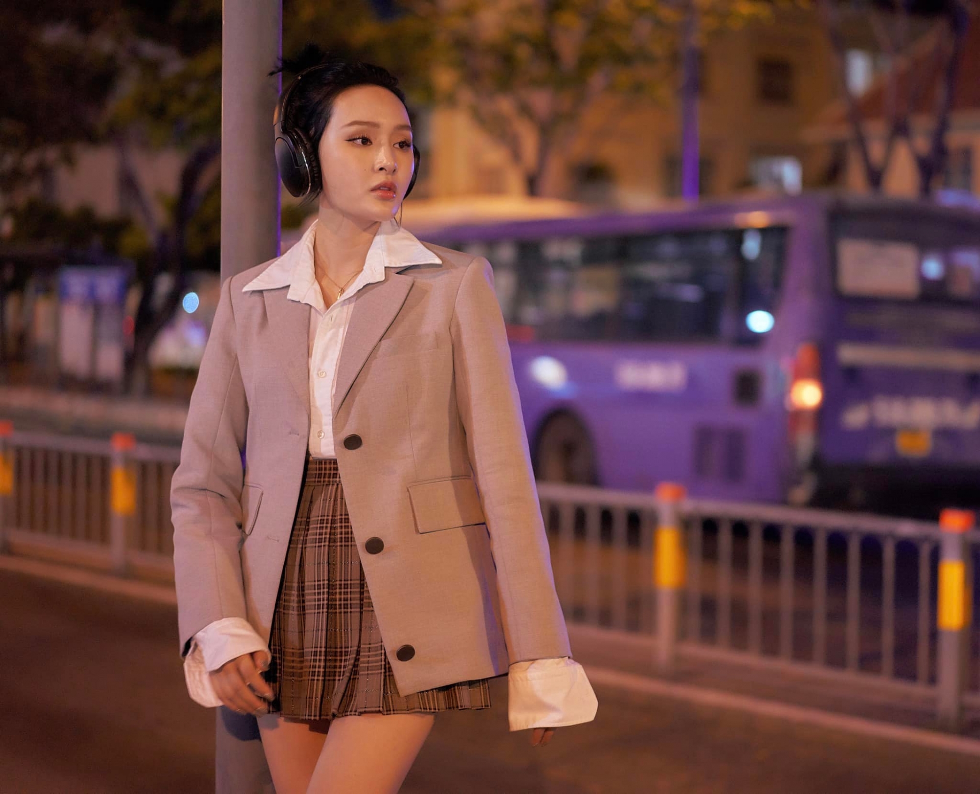 Ở thời điểm hiện tại, Hiền Hồ vẫn nhận về nhiều lời ra tiếng vào