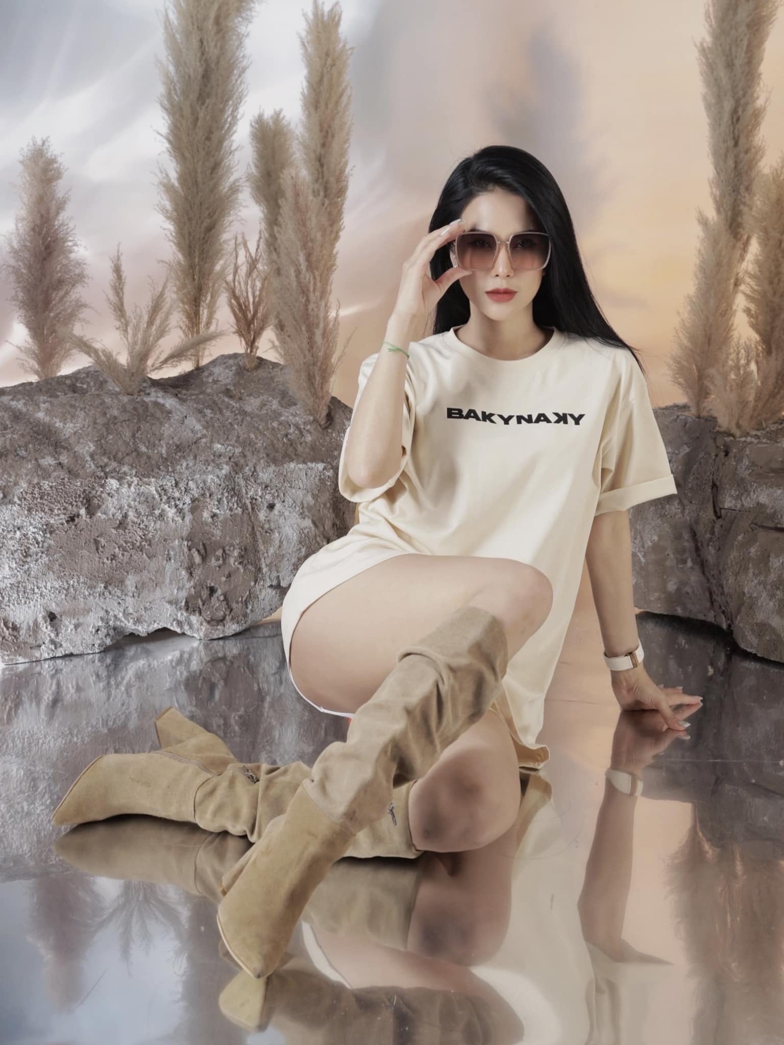 Phát sốt với gu ăn mặc gợi cảm của Diệp Lâm Anh - Ảnh 1