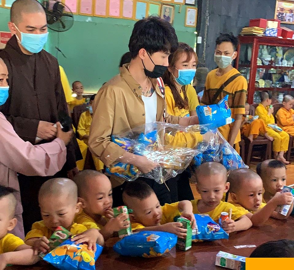 Không bàn đến những ồn ào đời tư, Jack thường xuyên tổ chức các hoạt động từ thiện, có đóng góp thiết thực cho cộng đồng Không bàn đến những ồn ào đời tư, Jack thường xuyên tổ chức các hoạt động từ thiện, có đóng góp thiết thực cho cộng đồng