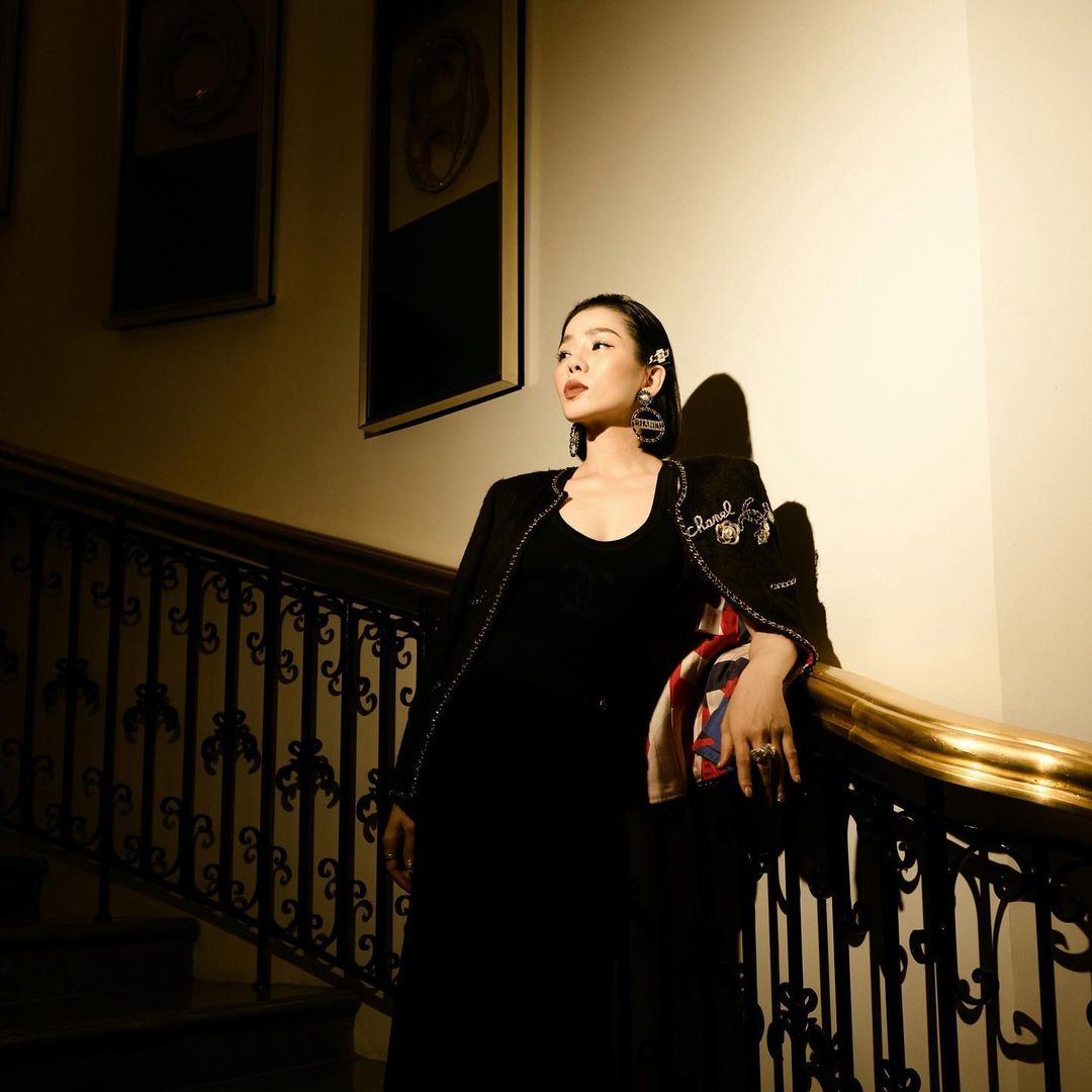 Năm nay 41 tuổi, tuy nhiên các nét đẹp thanh xuân vẫn được Lệ Quyên duy trì một cách hoàn hảo