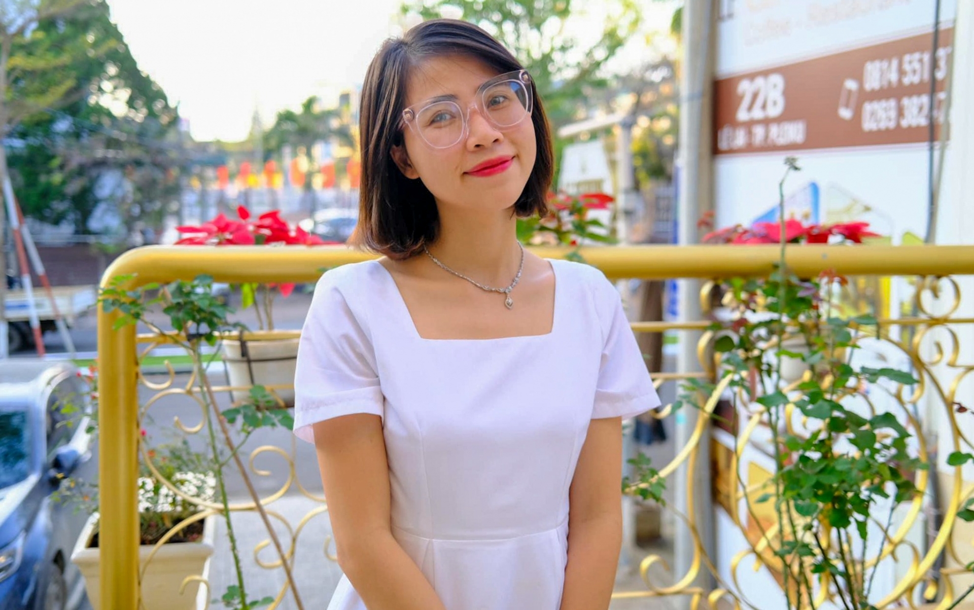 Thơ Nguyên thường xuyên mắc phải tranh cãi khi sản xuất nội dung thiếu lành mạnh cho trẻ em