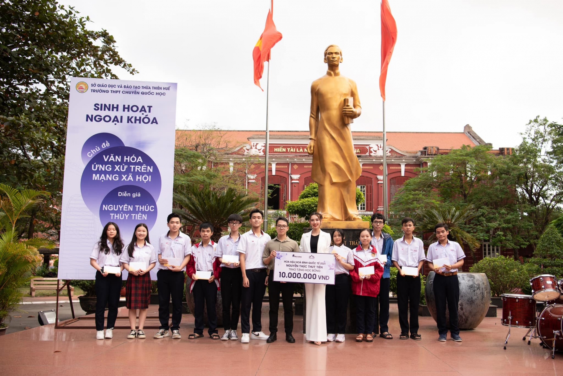 Thùy Tiên mang đến câu chuyện văn hóa ứng xử trên mạng xã hội