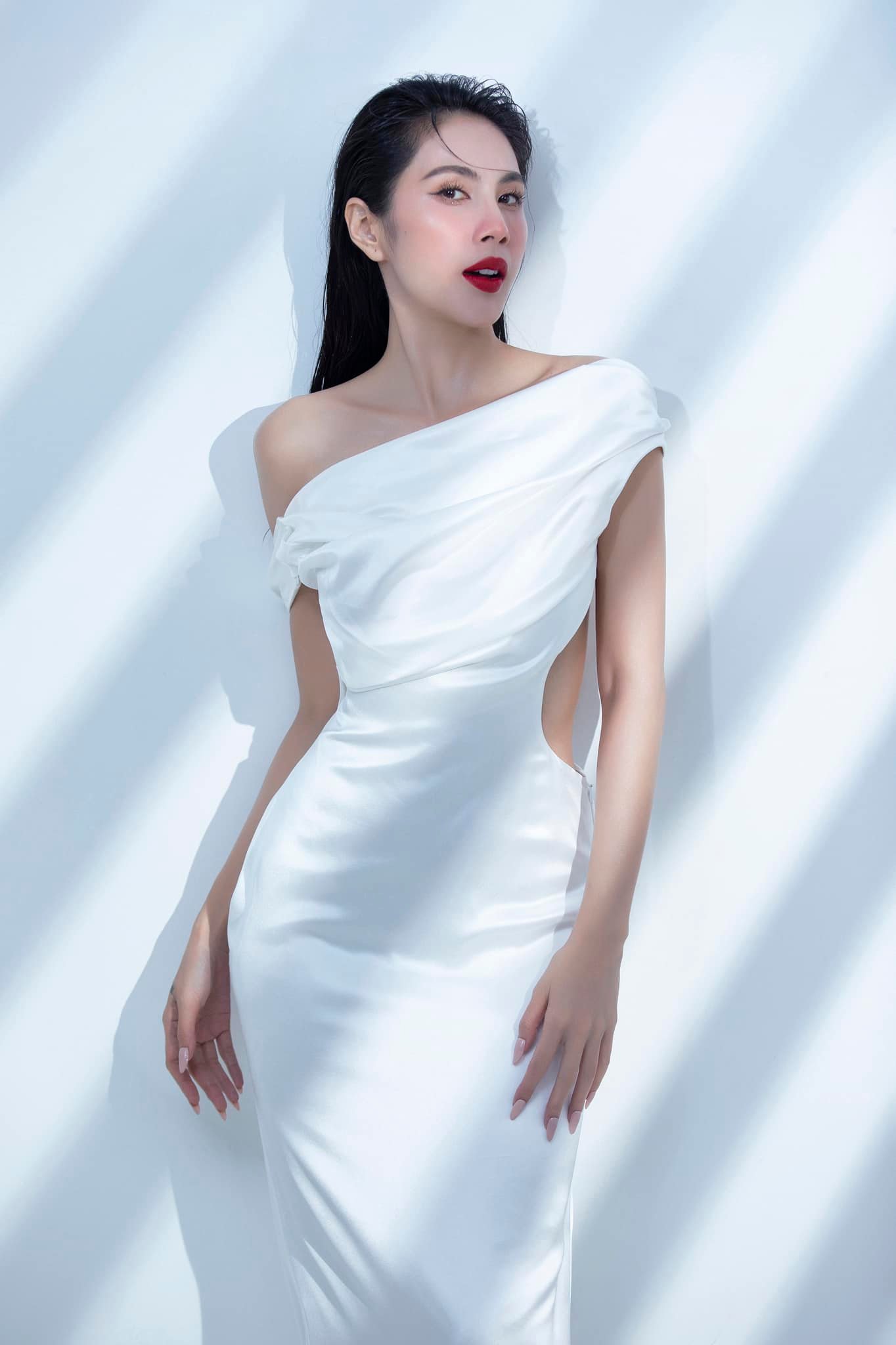 Thủy Tiên từng đứng ra kêu gọi ủng hộ đồng bào miền Trung bị ảnh hưởng bởi mưa lũ