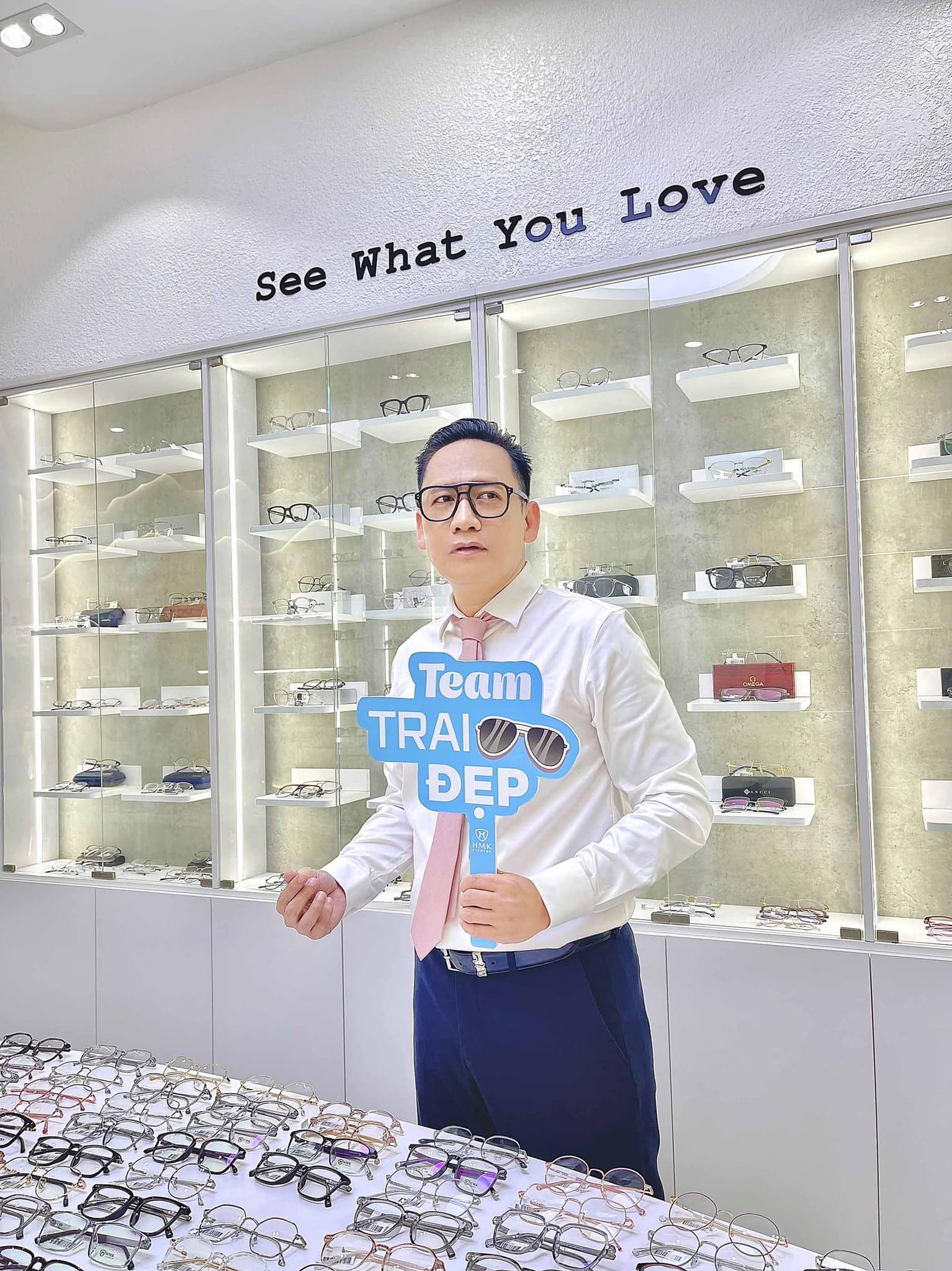 Duy Mạnh vốn là người thẳng tính nên không ngần ngại nói về những vấn đề nóng trong showbiz Việt (Ảnh: FBNV)