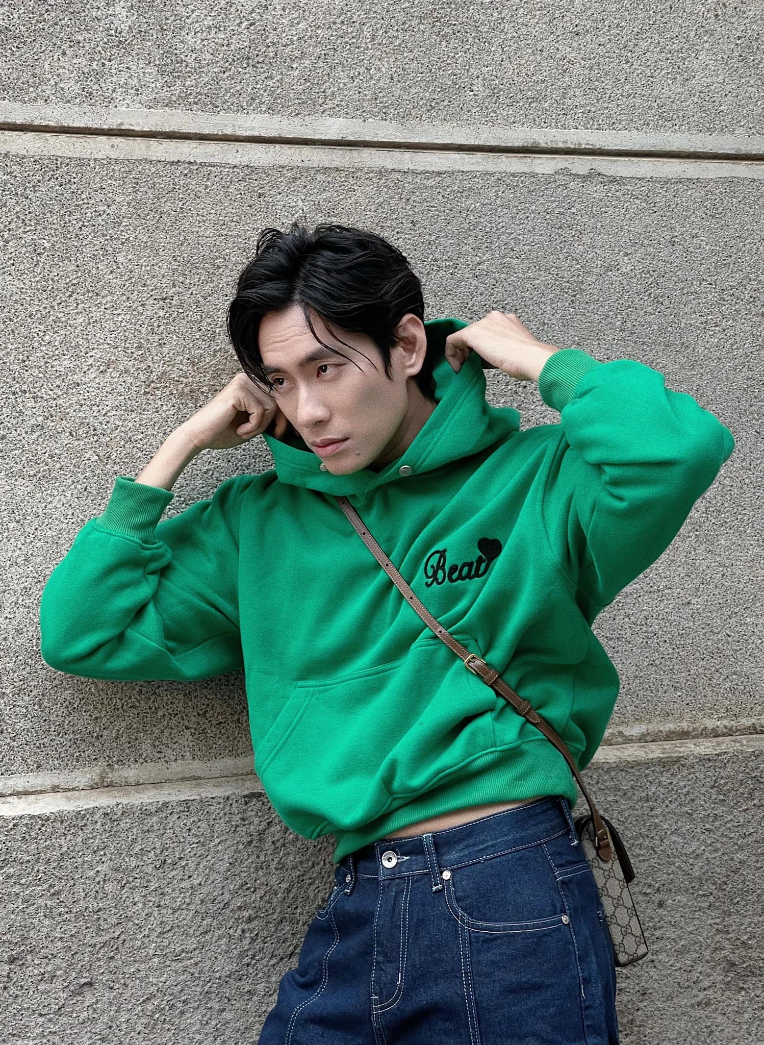 Kiều Minh Tuấn tung ảnh mới với gương mặt có phần nhợt nhạt khiến fan lo lắng