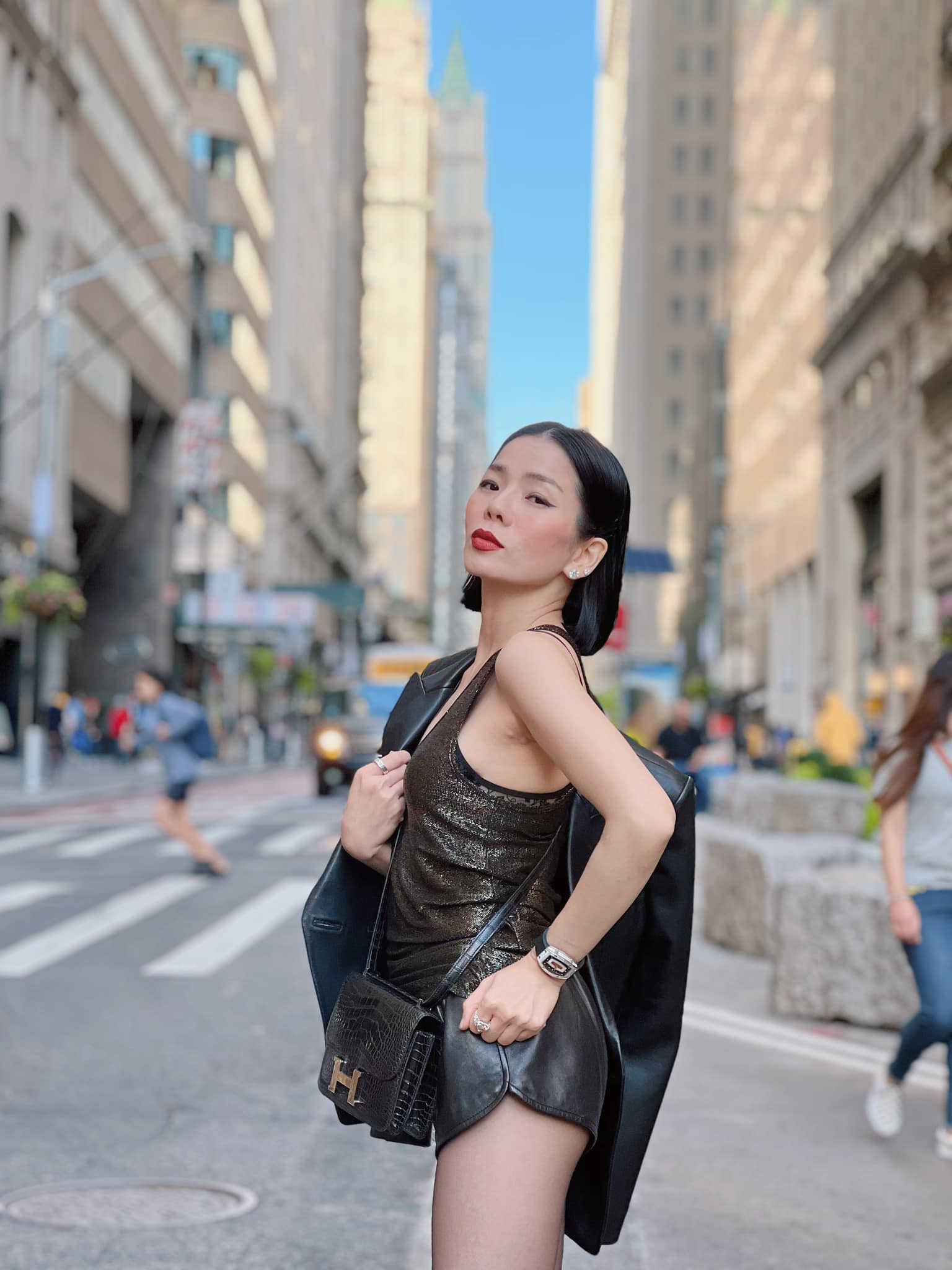 Kể từ ngày yêu Lâm Bảo Châu, Lệ Quyên nhuận sắc hẳn ra.