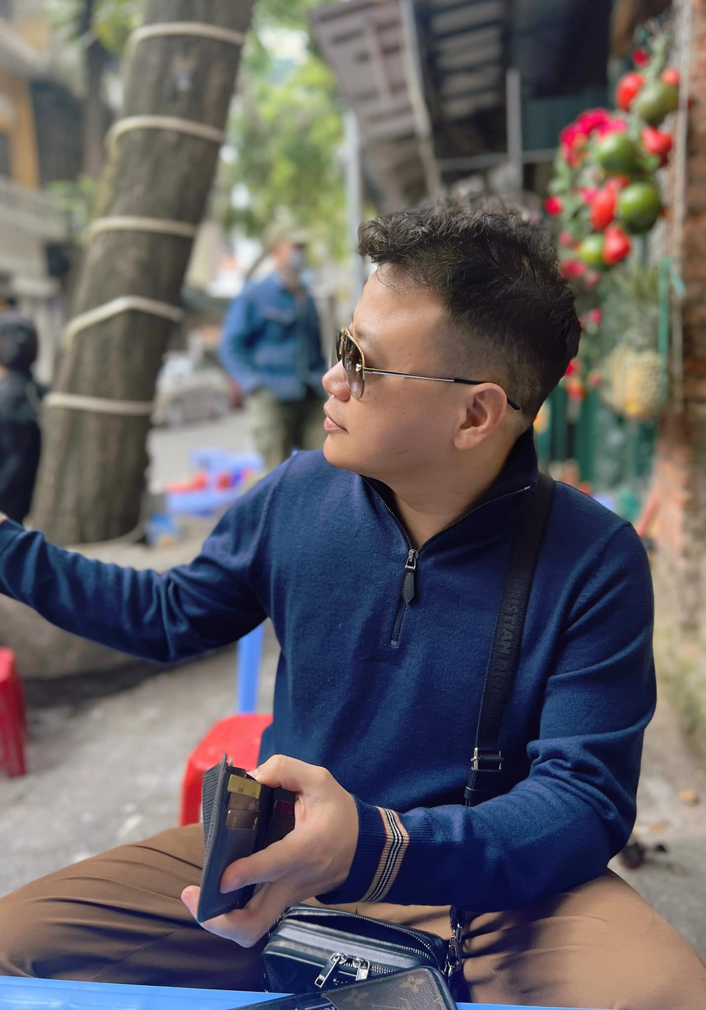 Hẹn hò với Phương Oanh, Shark Bình ngày càng trẻ trung, phong độ