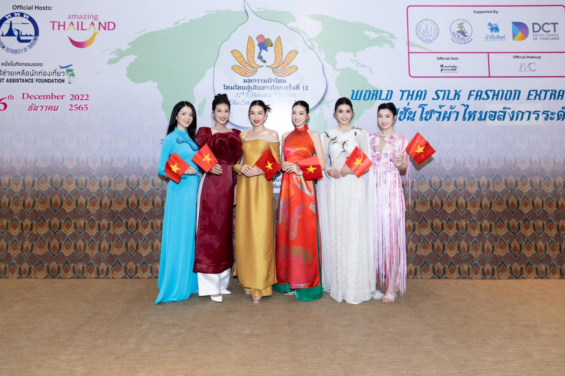 Video: Thùy Tiên như em bé khi gặp lại bà Teresa, khoe được ‘mẹ nuôi’ làm điều này - Ảnh 2