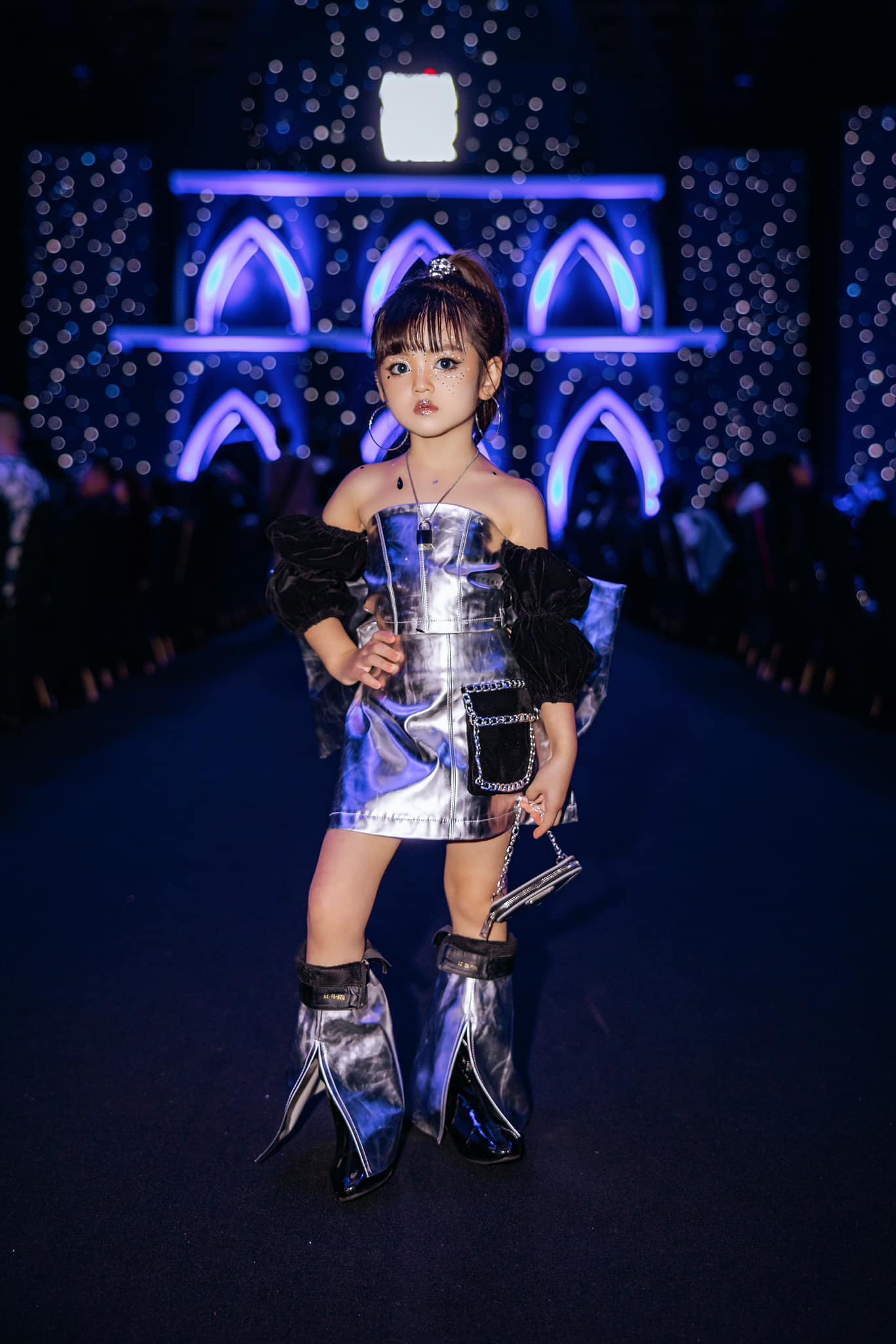 Con gái Quỳnh Kool trong dự án Đừng Làm Mẹ Cáu là một trong những mẫu nhí 'nổi đình nổi đám' của làng mốt